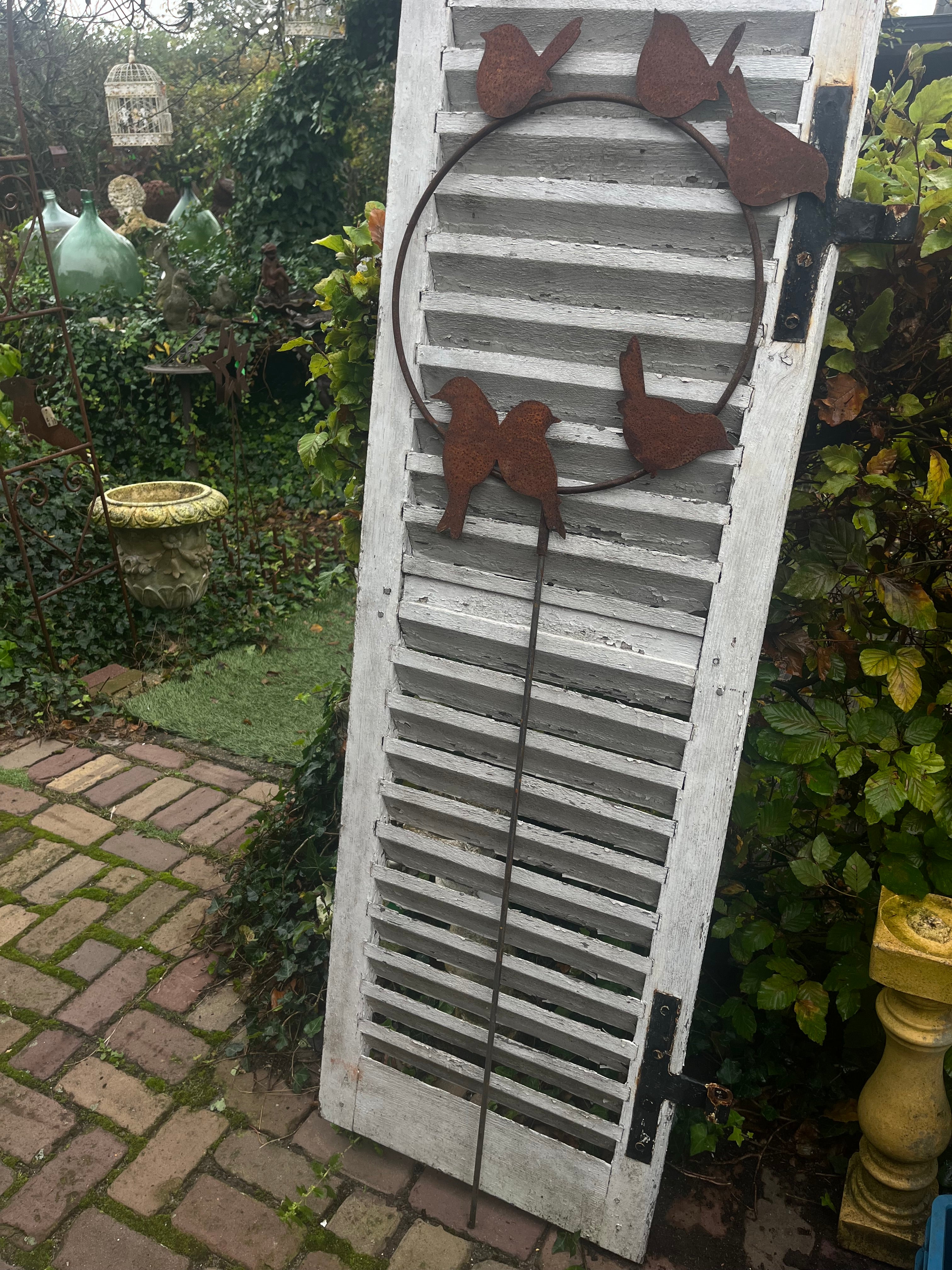 mooie ring met vogels op steker 1.25cm hoog in eco-roest - Brocante bij Ingie