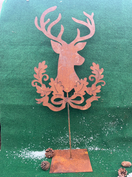 super groot Hert met eikenblad decoraties op plaat in eco-roest - Brocante bij Ingie