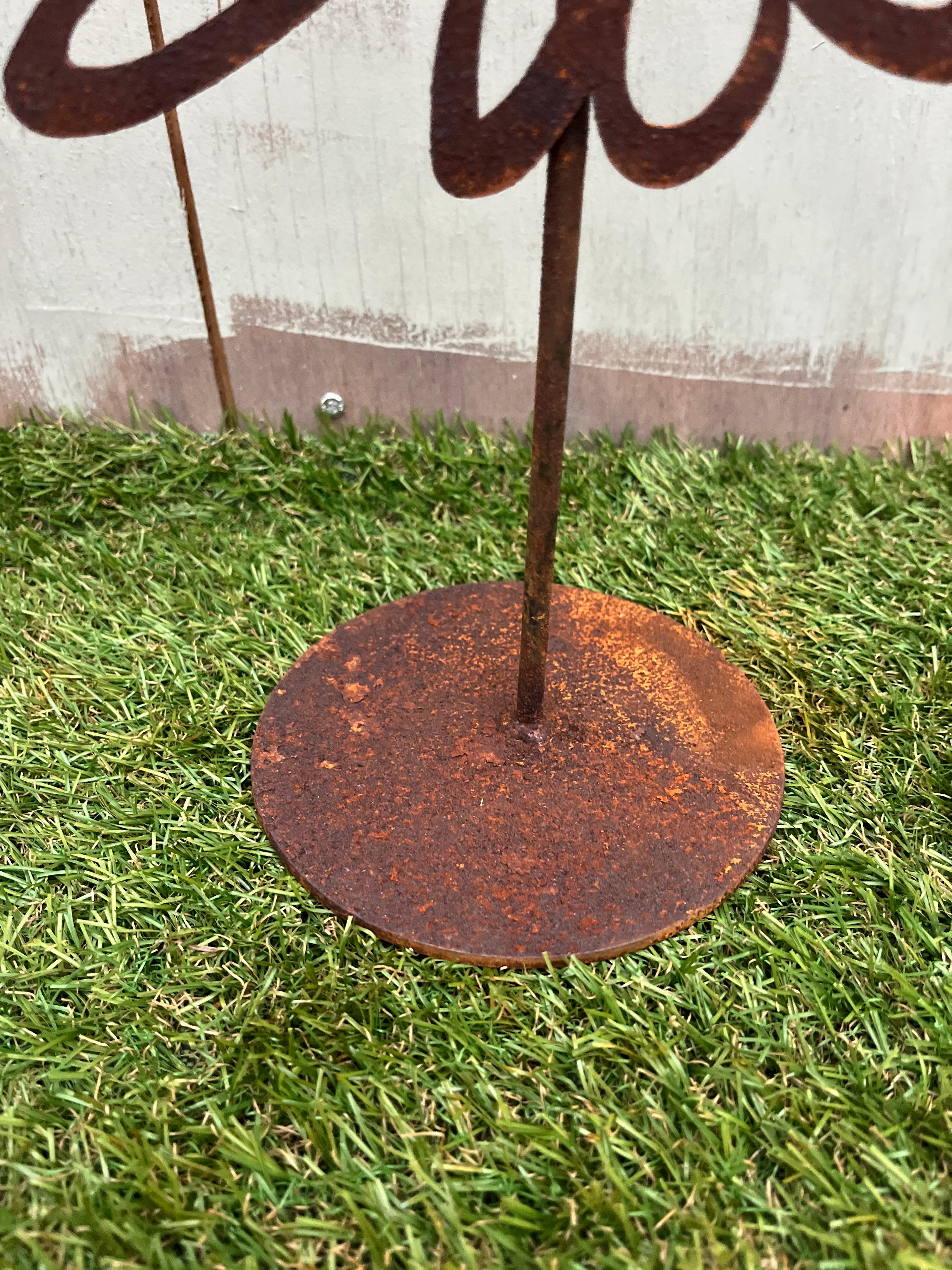 Grote open boom van eco roest op voet - Brocante bij Ingie