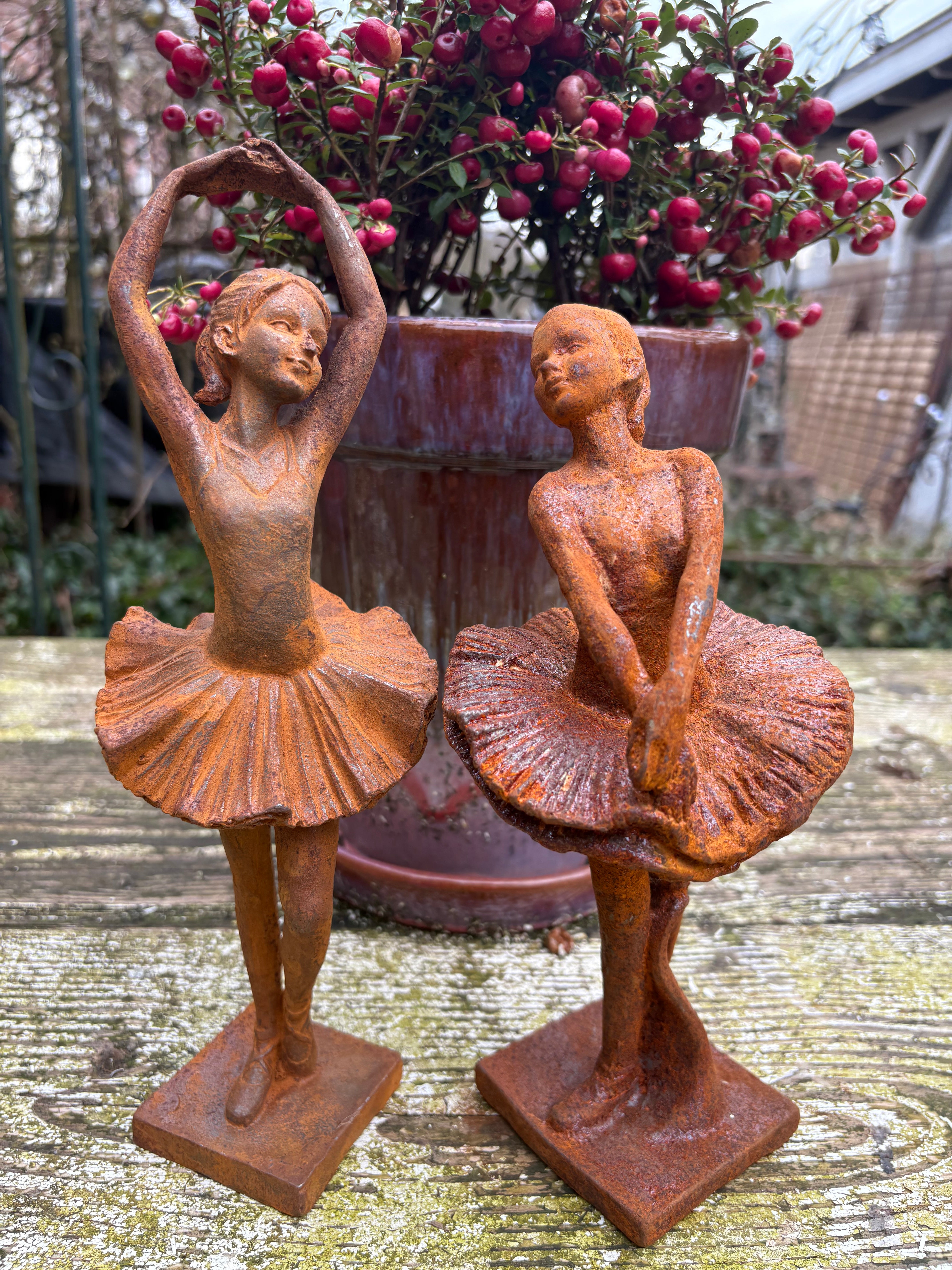 Ballerina in gietijzer handen laag klein - Brocante bij Ingie