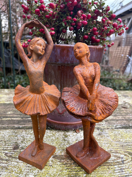 Ballerina in gietijzer handen laag klein - Brocante bij Ingie