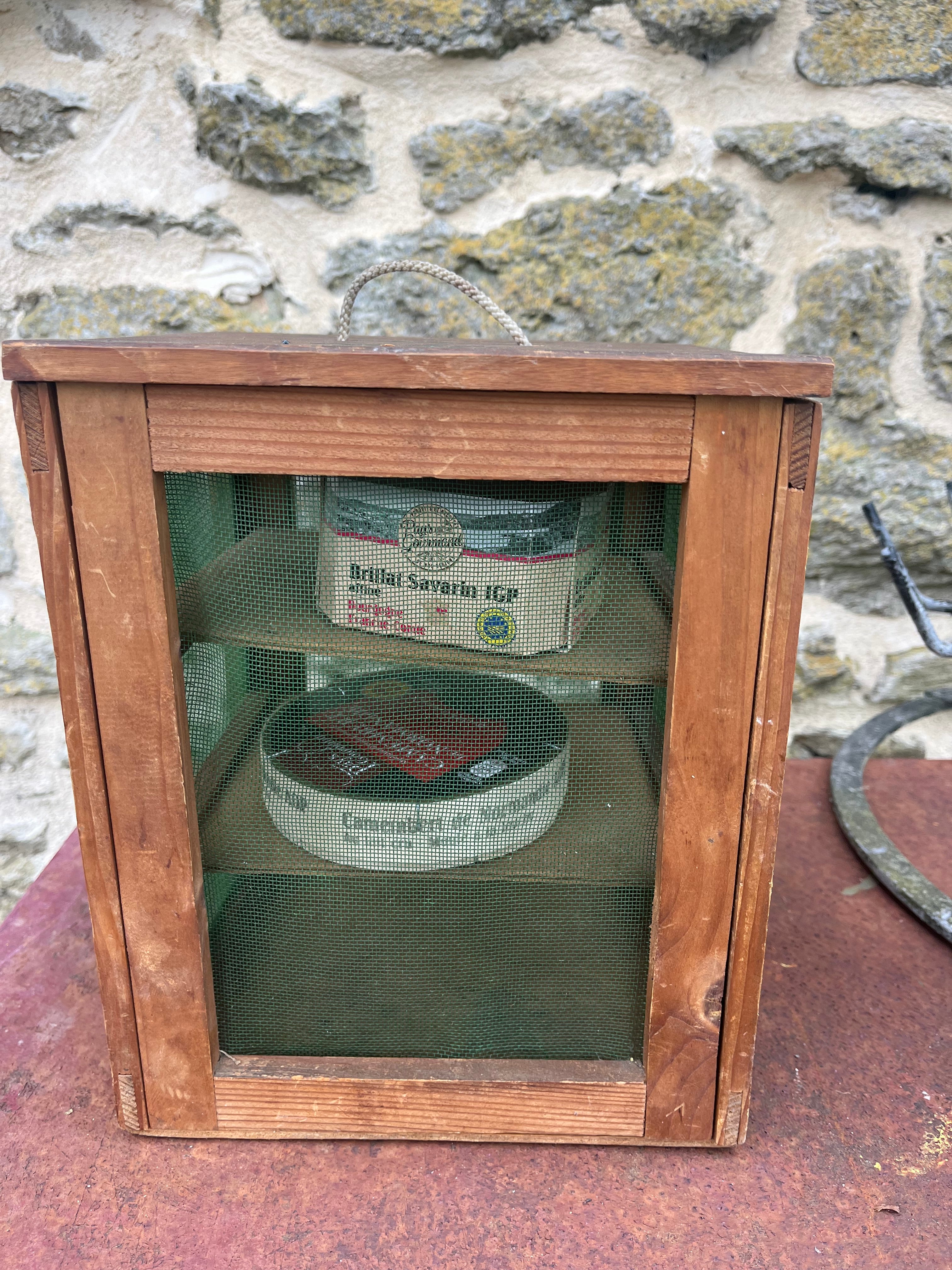Origineel uit Frankrijk oud klein kaas kastje - Brocante bij Ingie