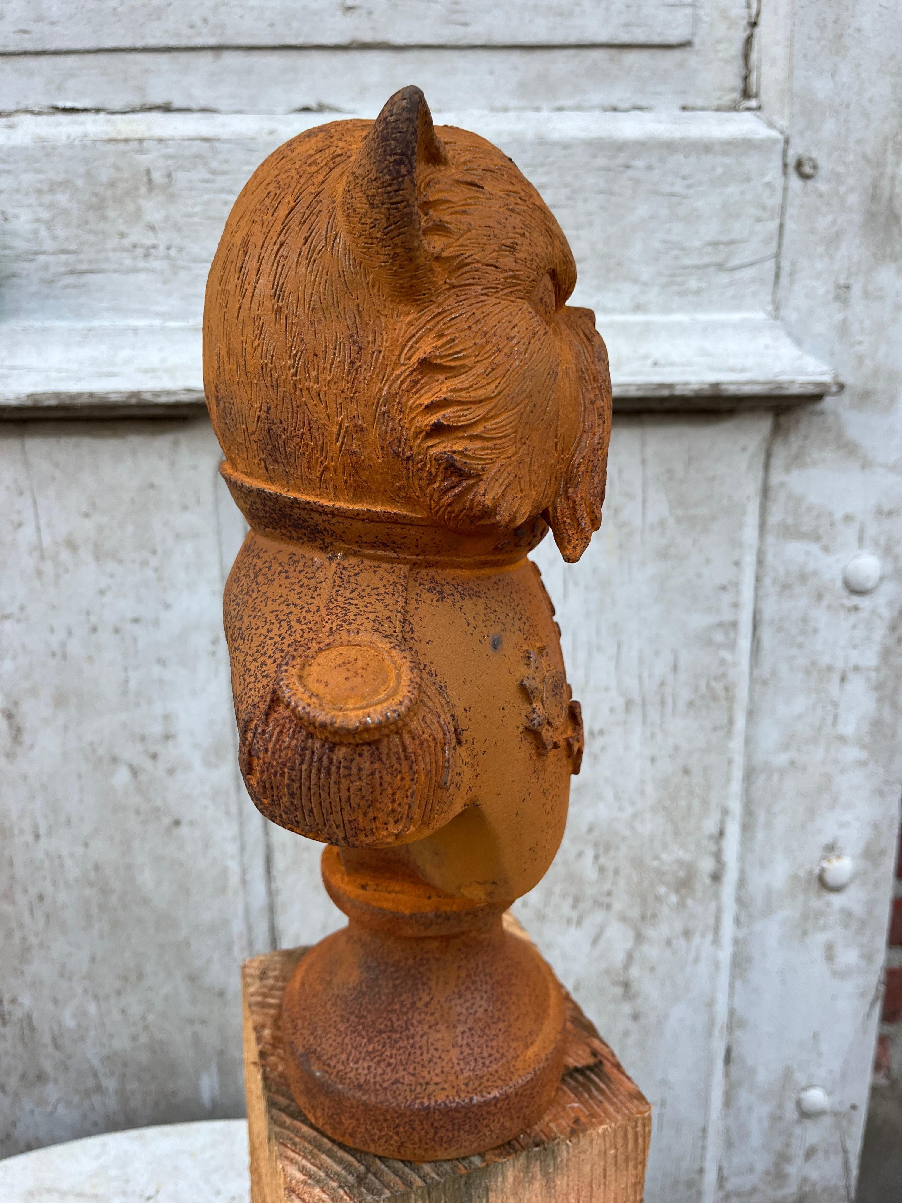 Buste hond “Napoleon”gietijzer