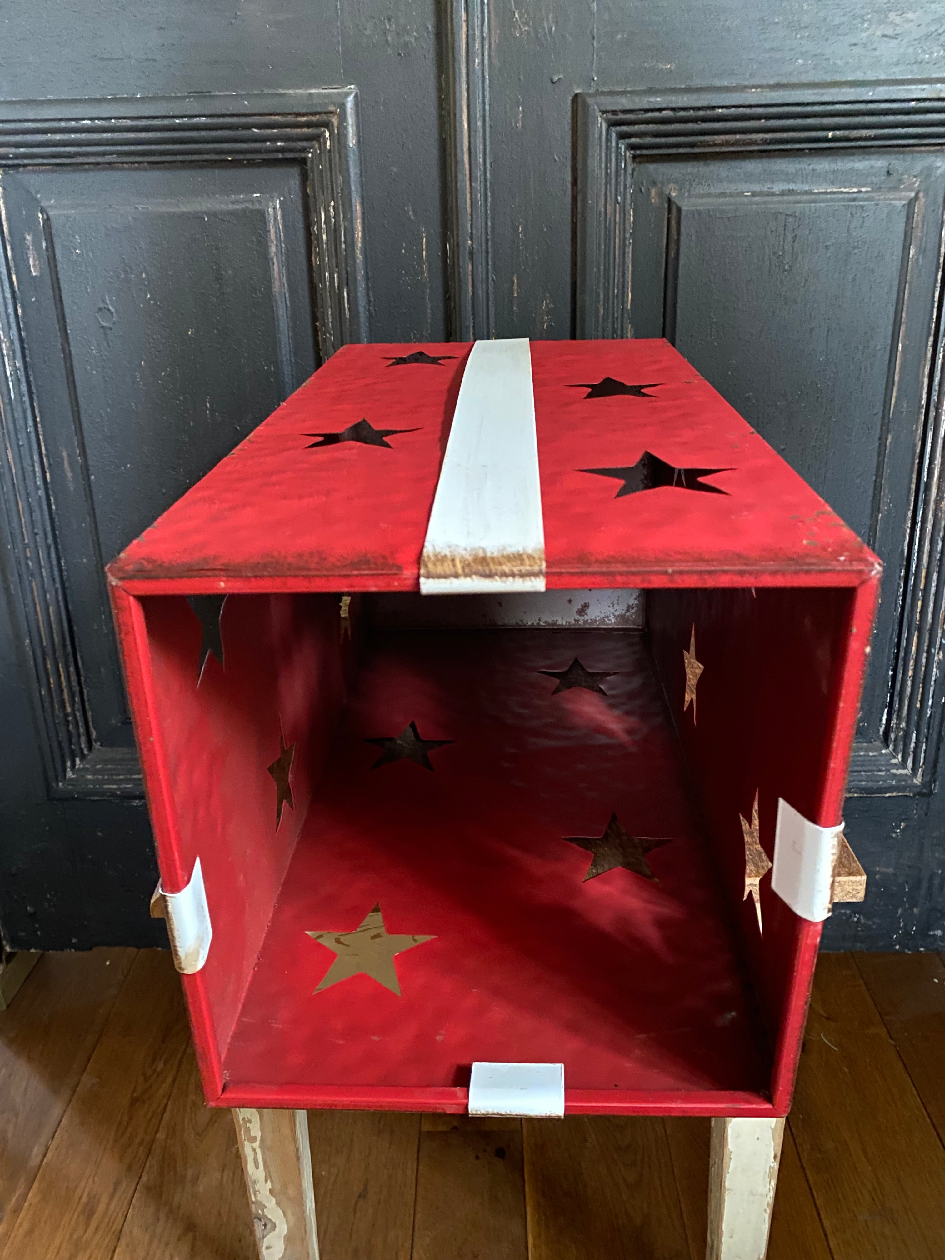 Gekleurde kerst cadeau box; rood large box