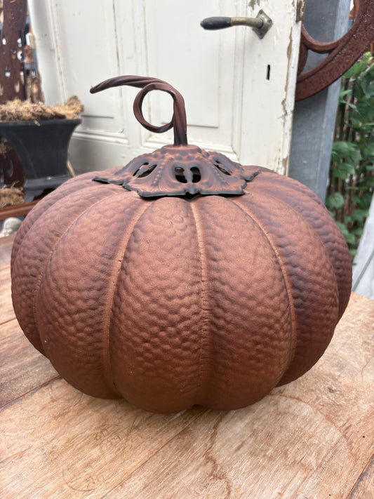 Stoere landelijke roest POMPOEN van metaal