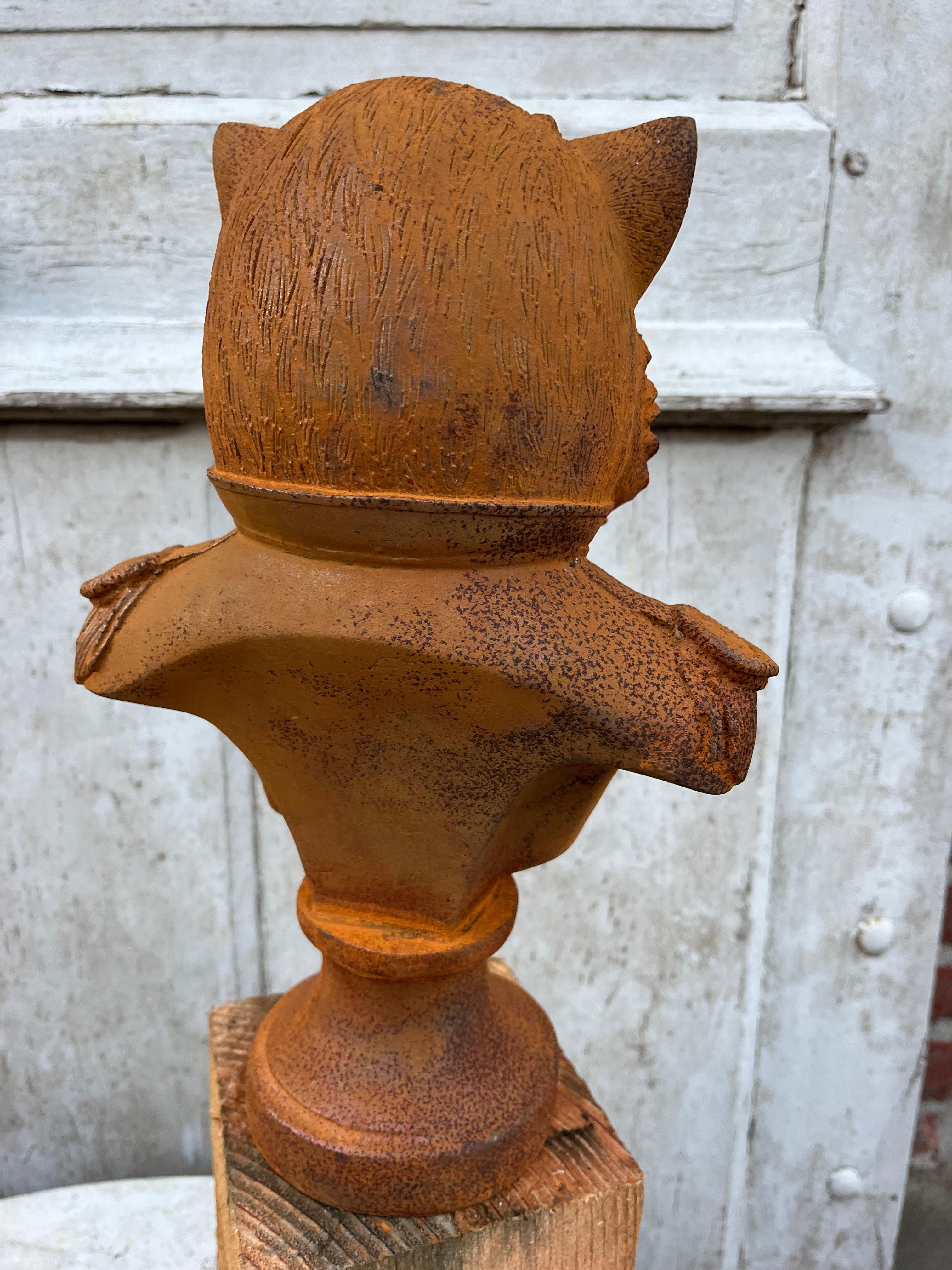 Buste hond “Napoleon”gietijzer