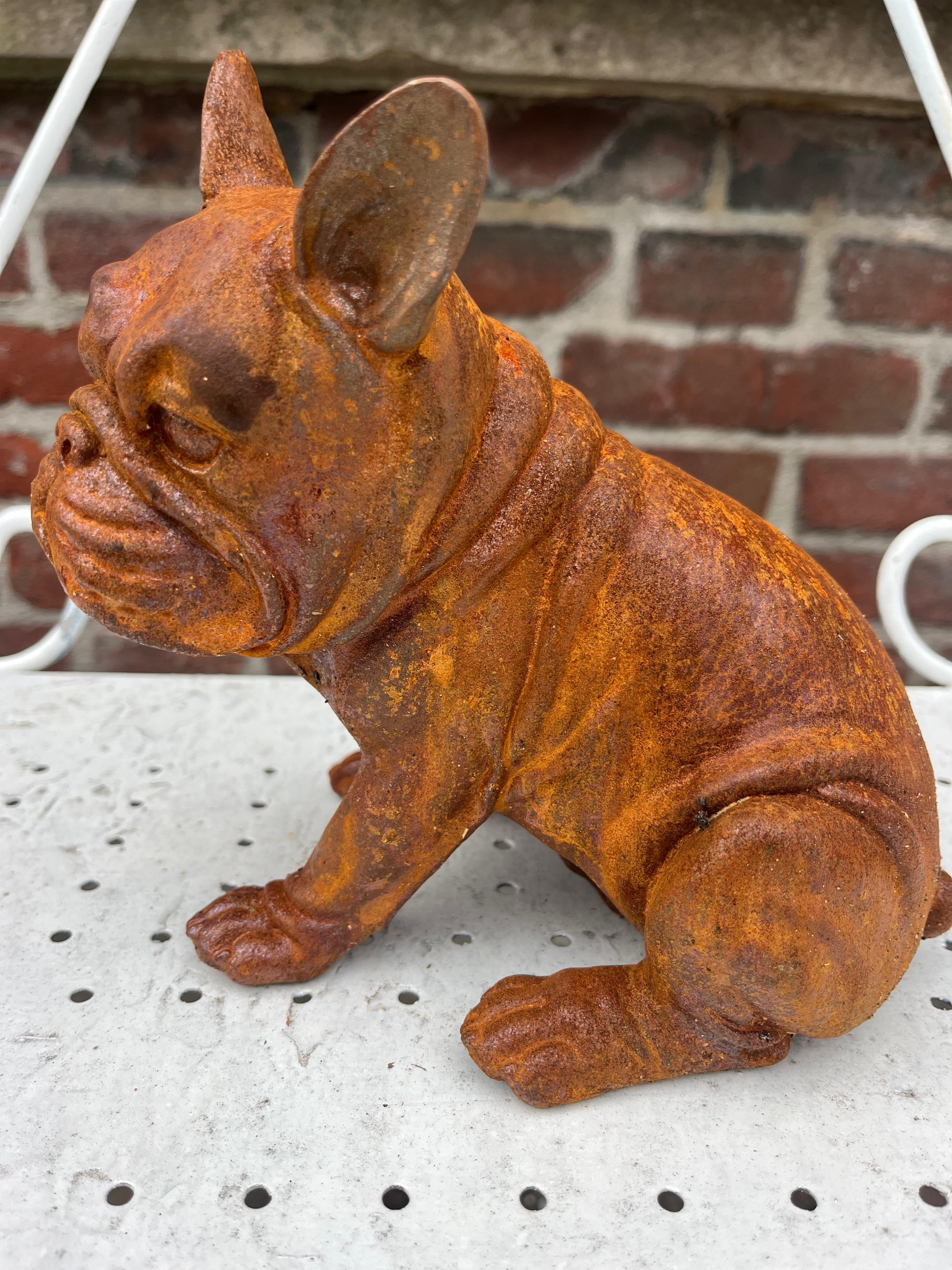 Kleine Bulldog hond/ hondje van gietijzer