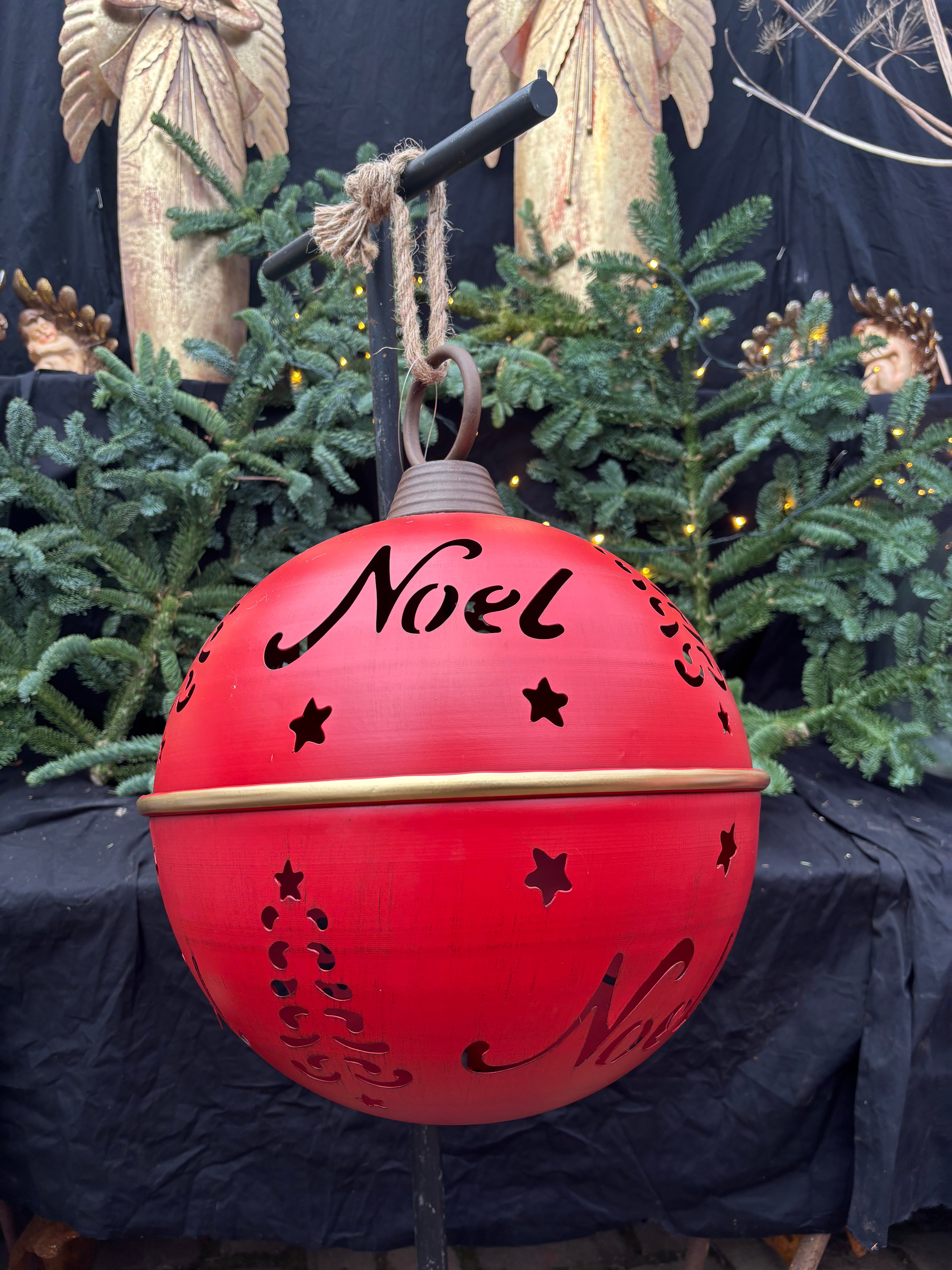 Kerstbal kerst bal ijzer rood met tekst NOEL - Brocante bij Ingie