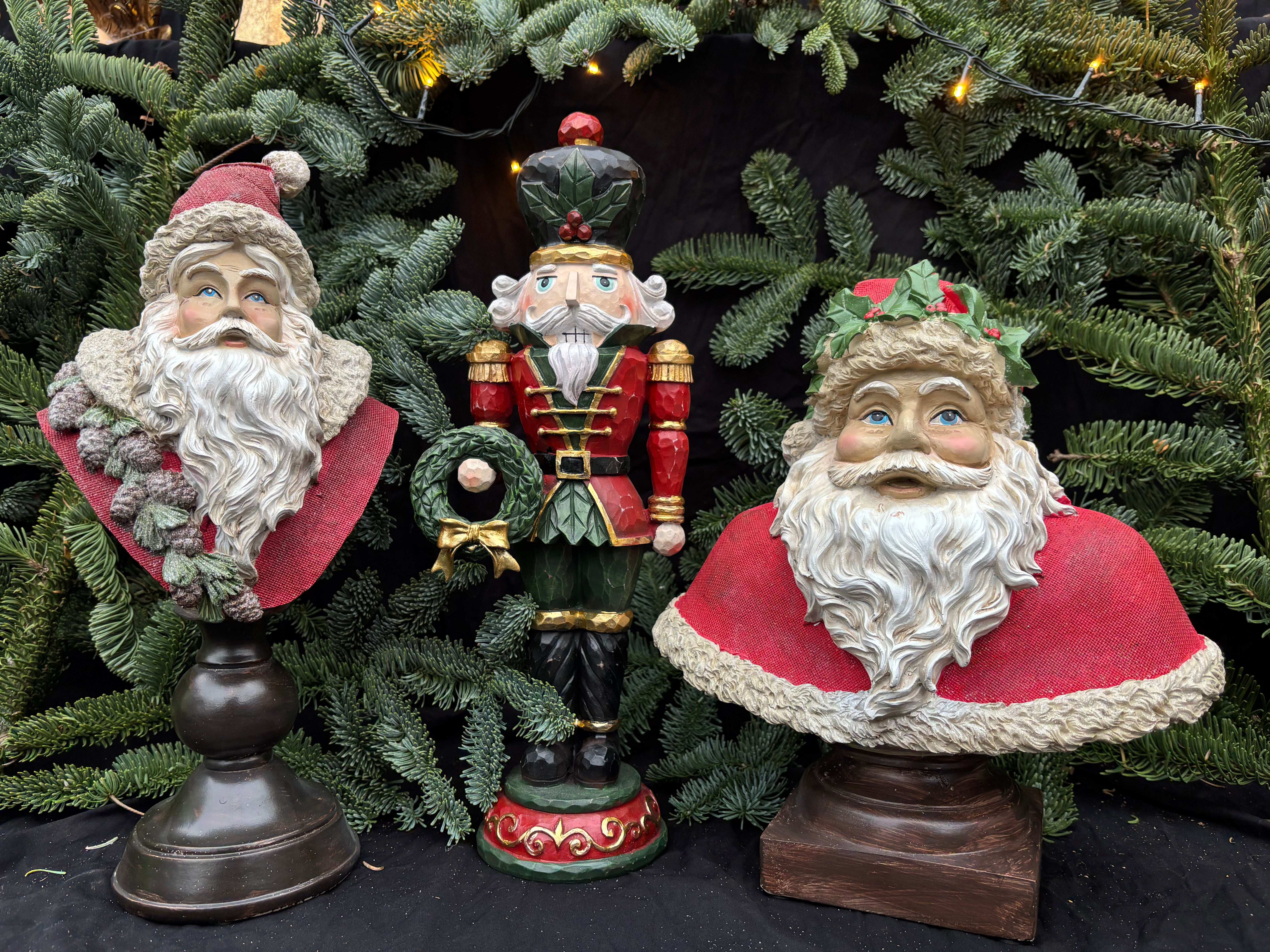 Kerst man buste op voet - Brocante bij Ingie