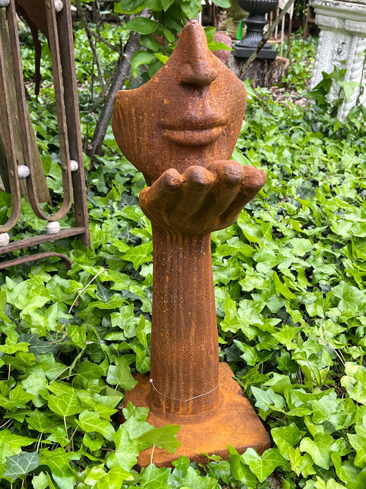 Groot gietijzeren (tuin) beeld « de Kushand » - Brocante bij Ingie