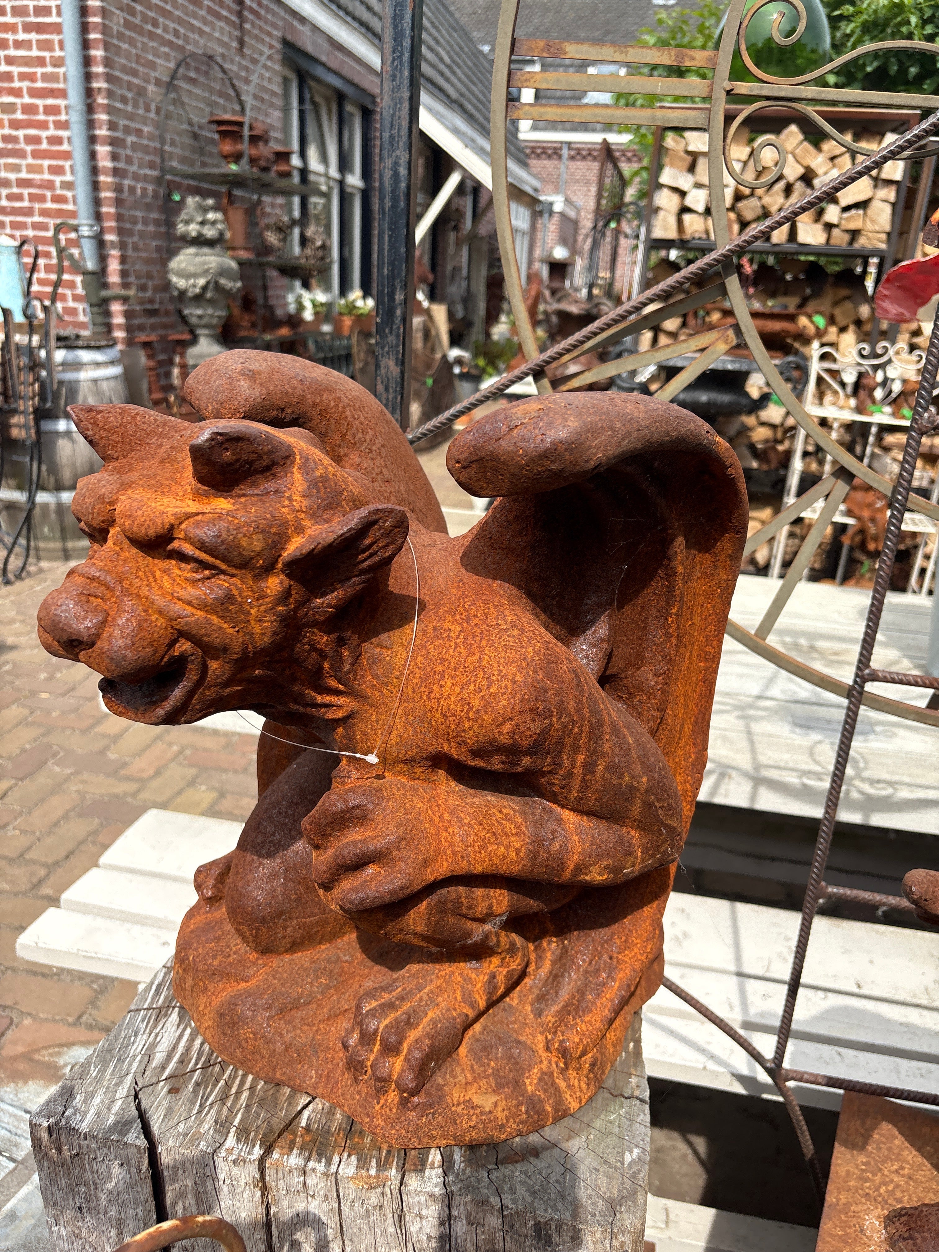 Grote gietijzeren Gargouille, torenwachter - Brocante bij Ingie