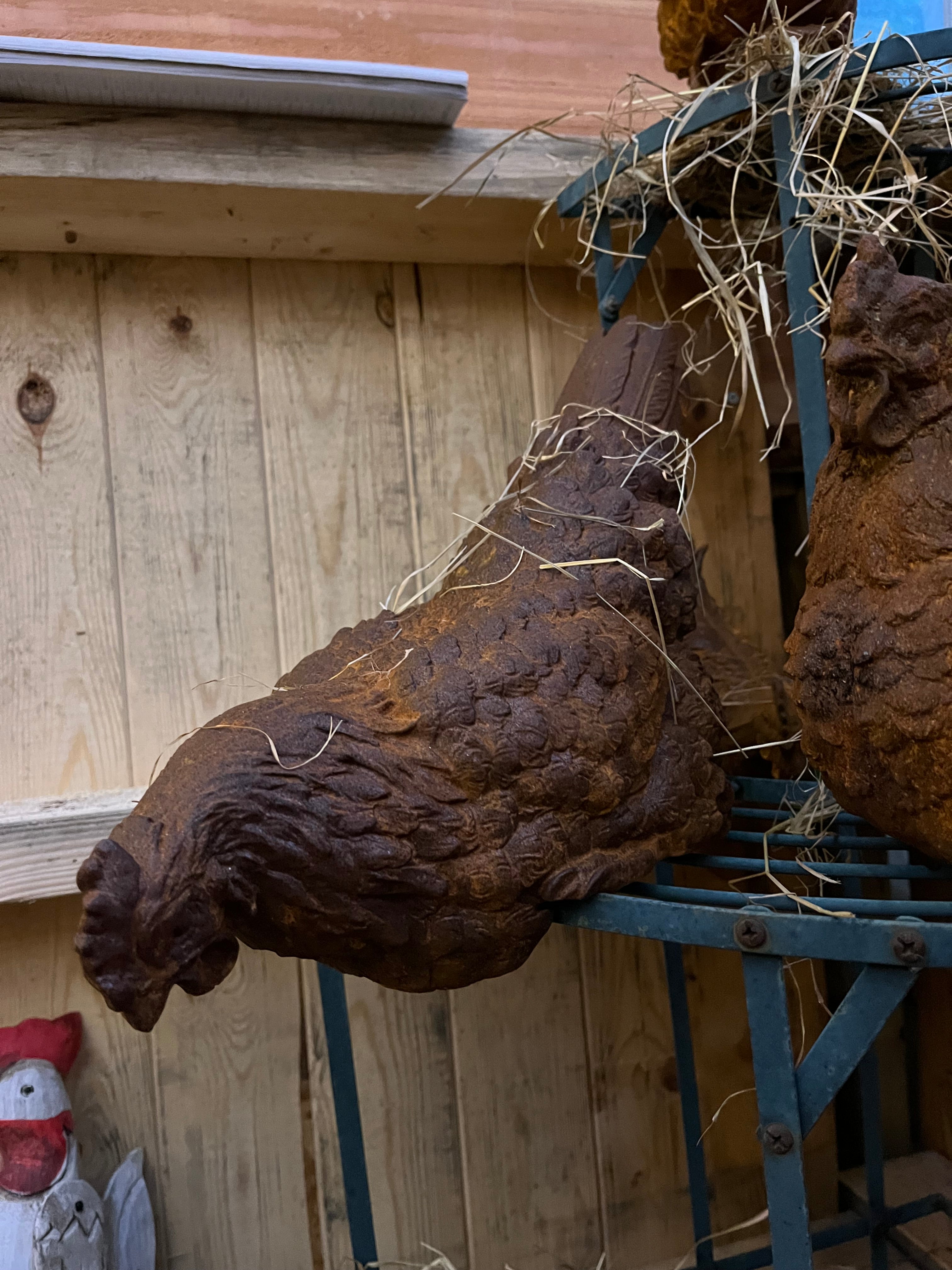 Grote pikkende kip van gietijzer - Brocante bij Ingie