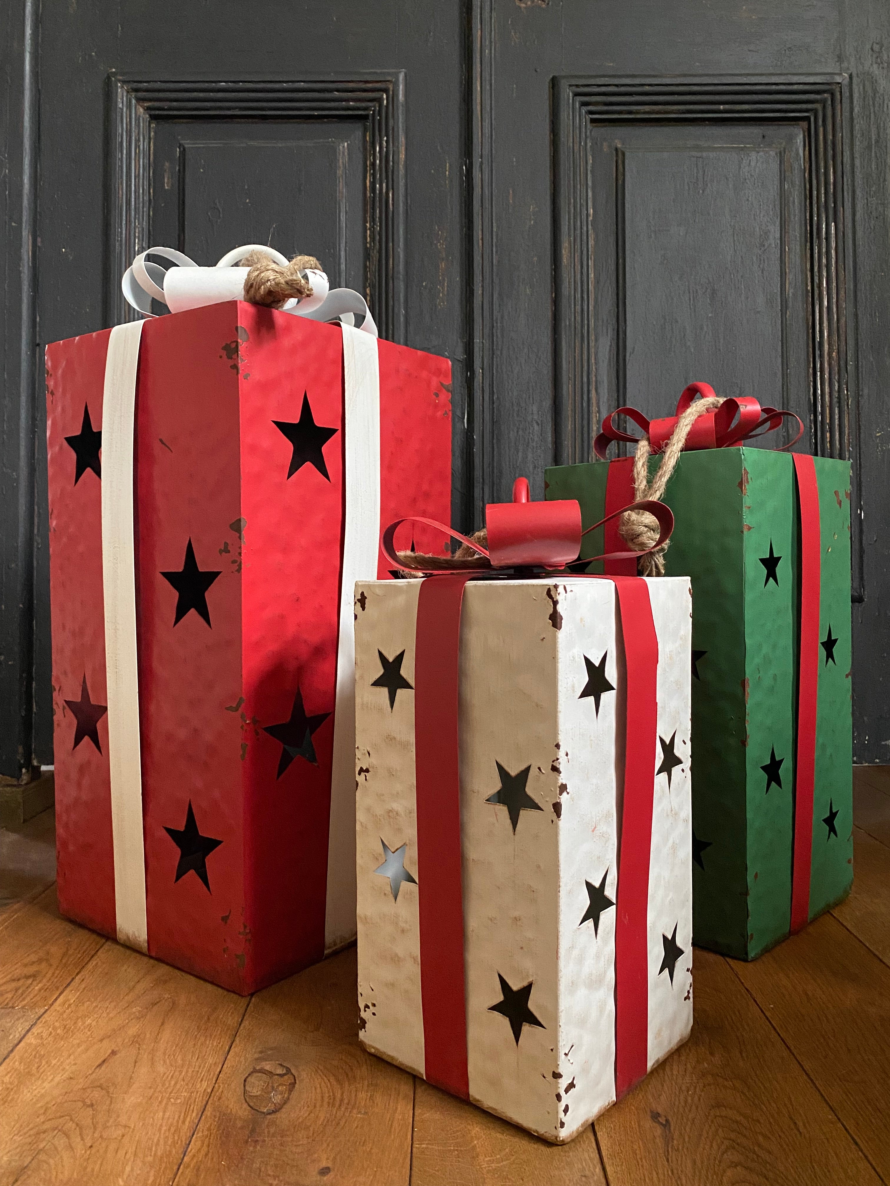 Gekleurde kerst cadeau box; rood large box