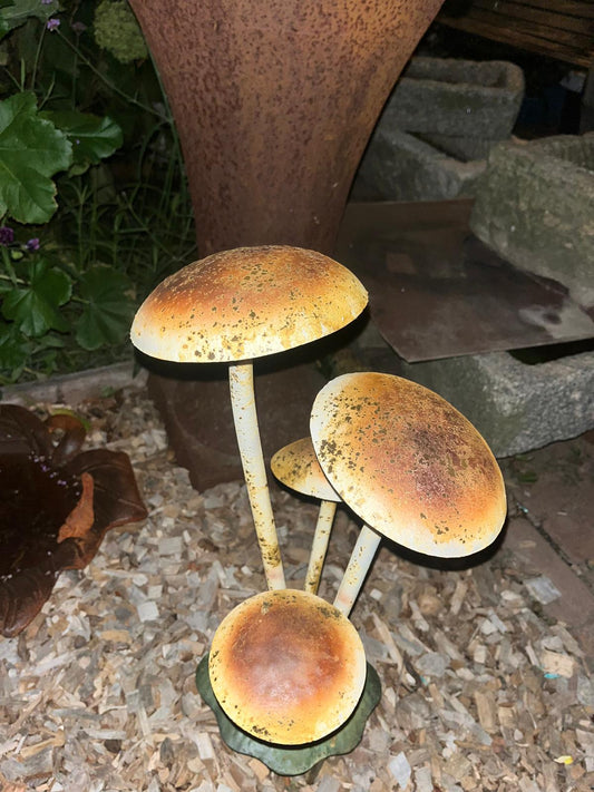 Paddenstoel gekleurd op steker - Brocante bij Ingie