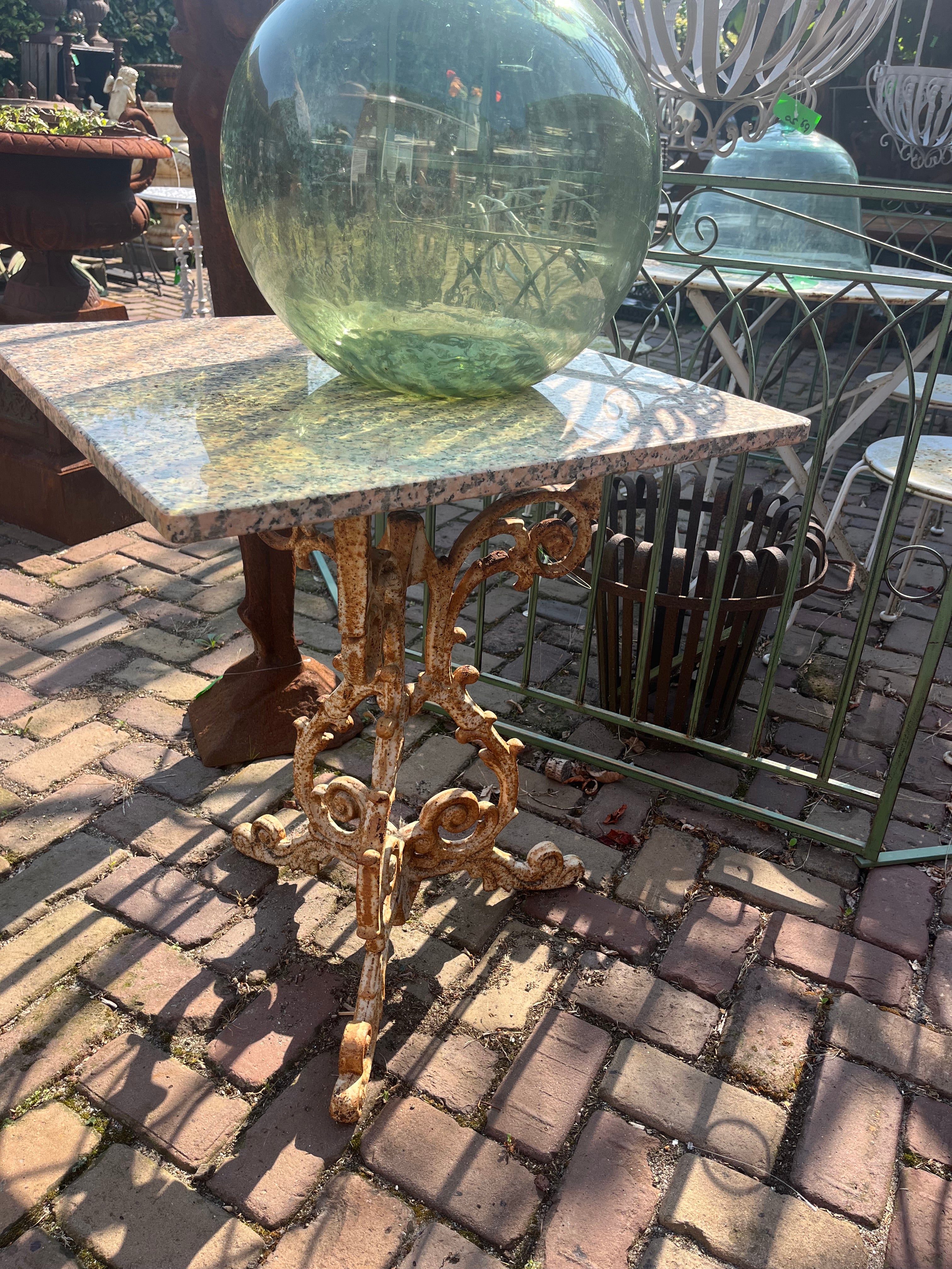 tuin tafel bistro tafeltje met vierkant Italiaans marmeren blad - Brocante bij Ingie