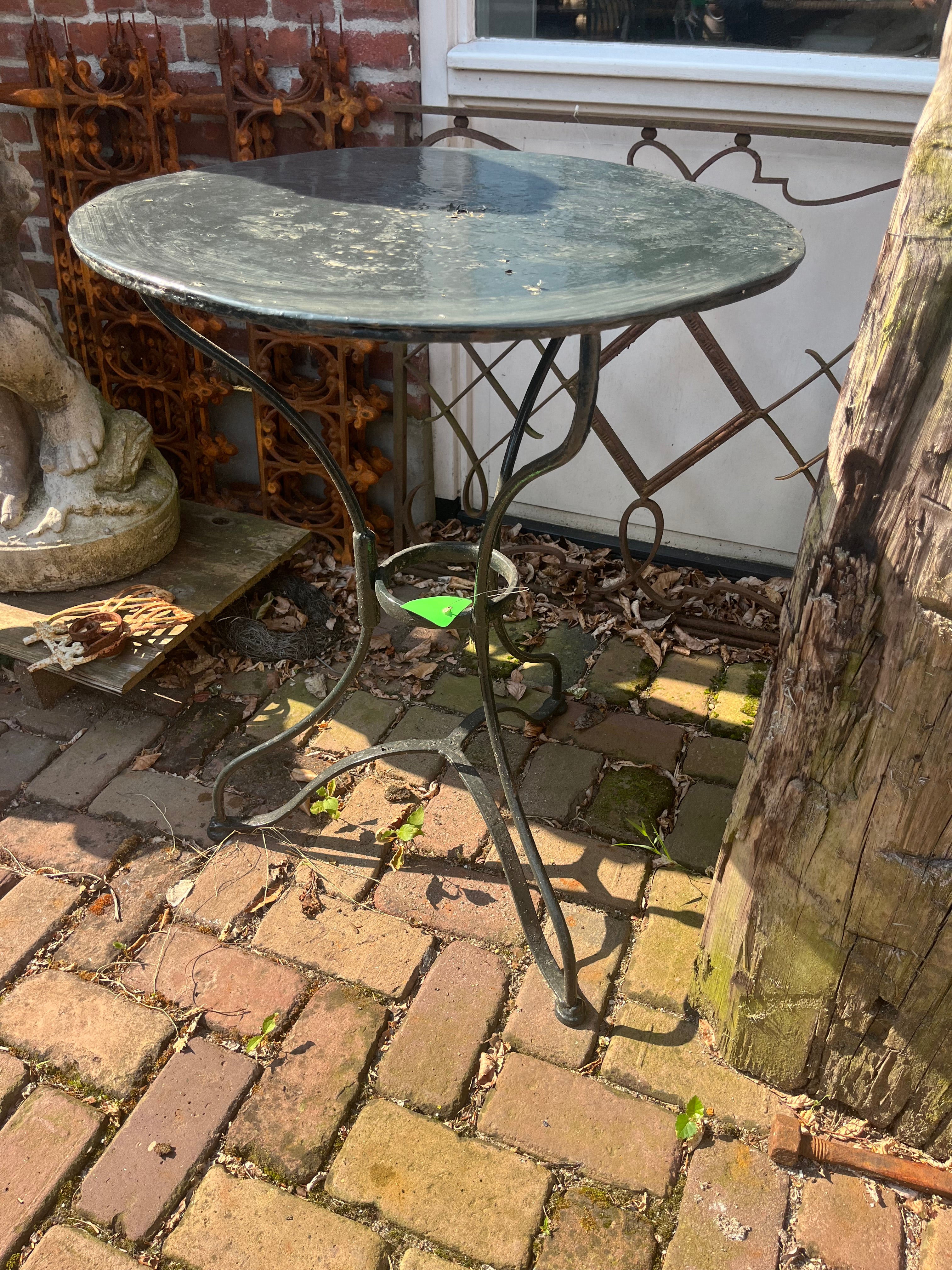 Frans tuintafeltje van smeedijzer - Brocante bij Ingie