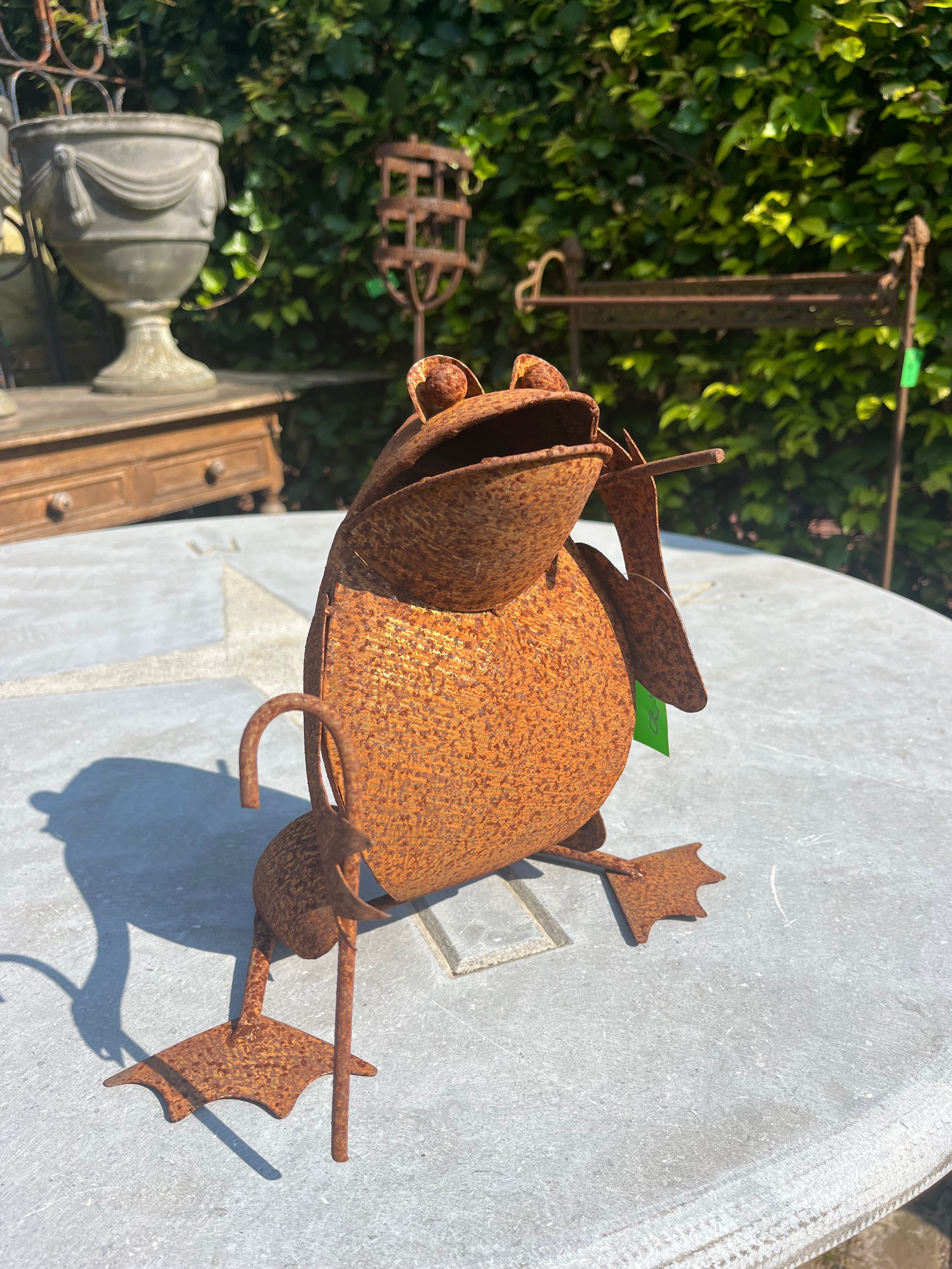 Kikker met wandelstok van ijzer roestkleur - Brocante bij Ingie