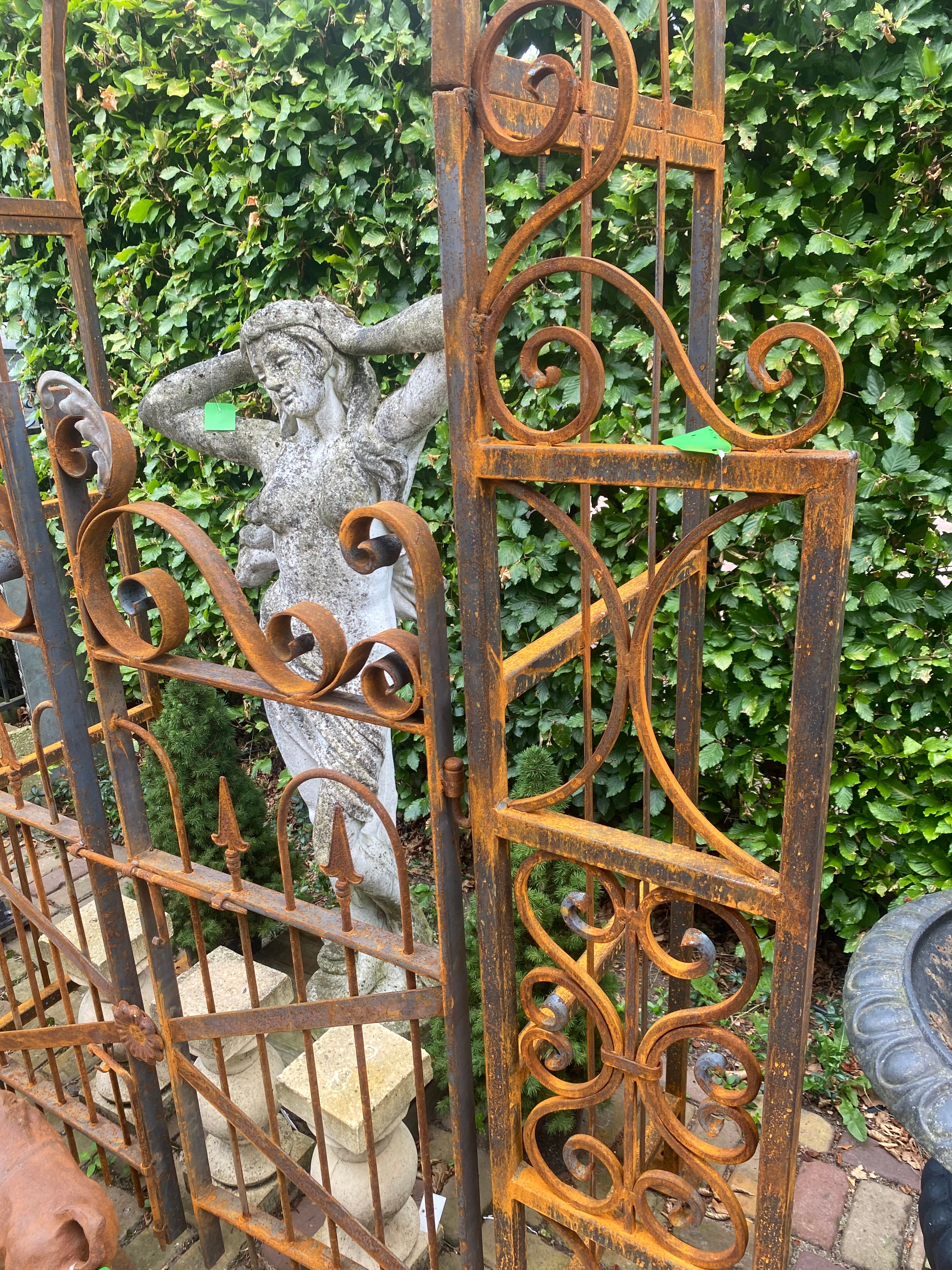 Rozenboog met deuren smeedijzer - Brocante bij Ingie