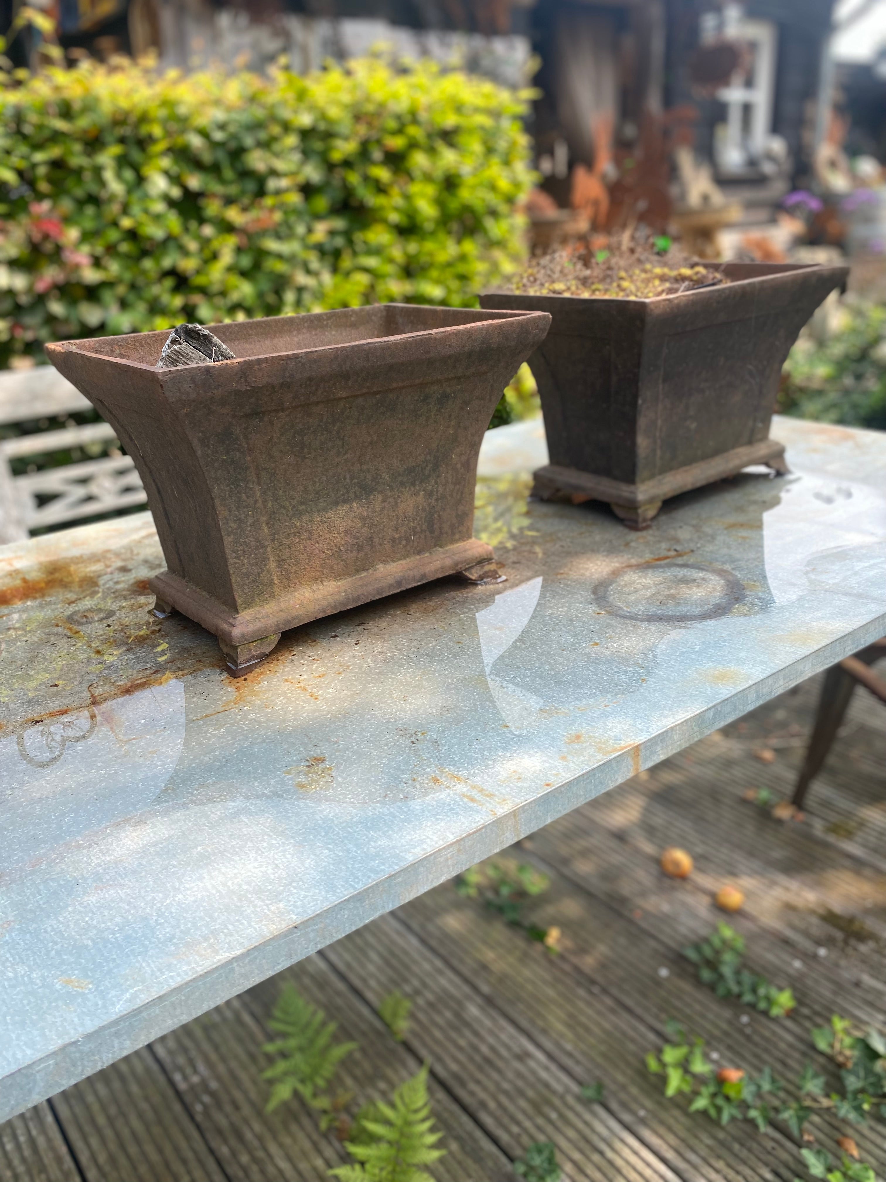 grote strakke ovale jardiniere gietijzer - Brocante bij Ingie
