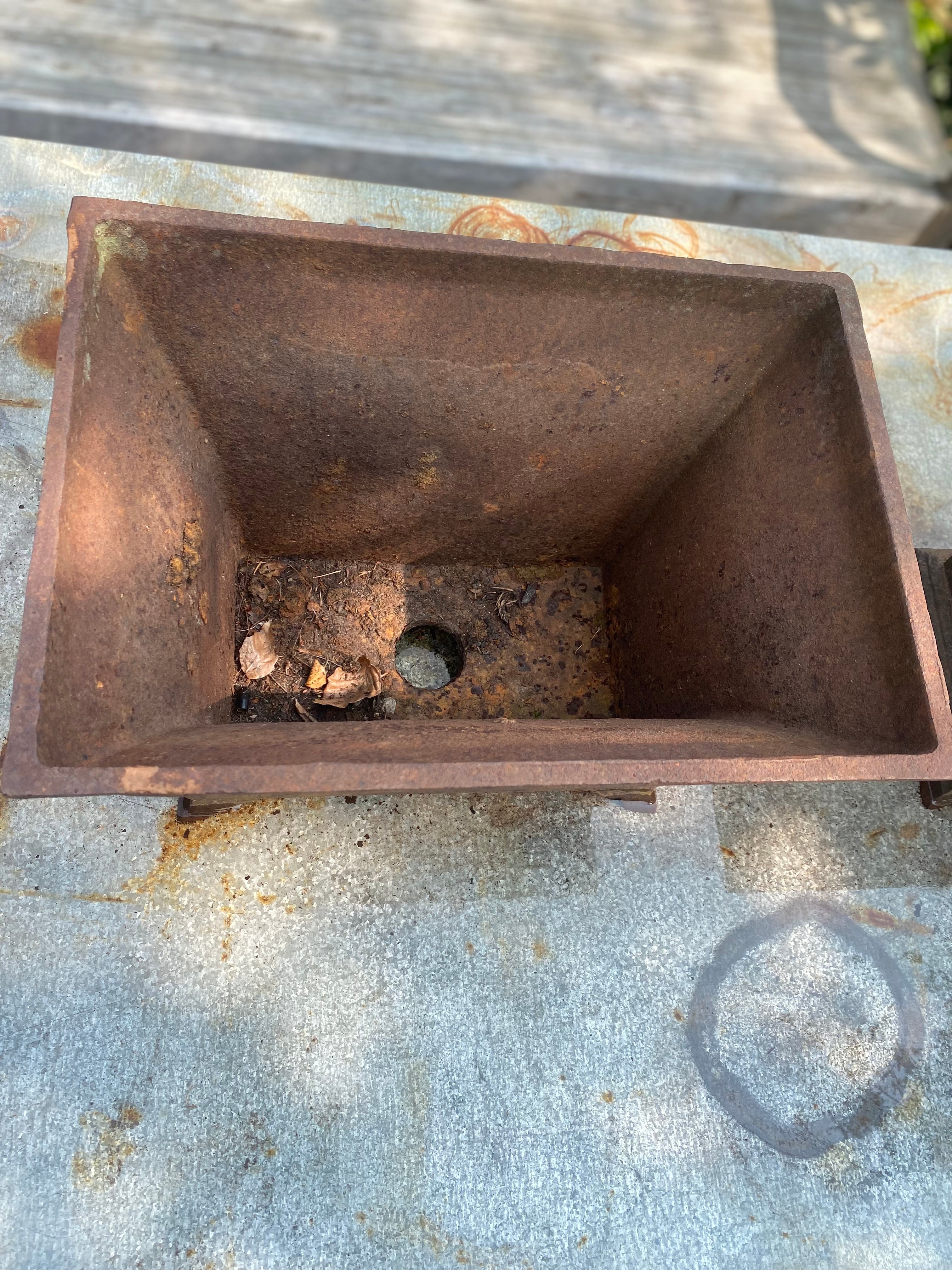 grote strakke ovale jardiniere gietijzer - Brocante bij Ingie