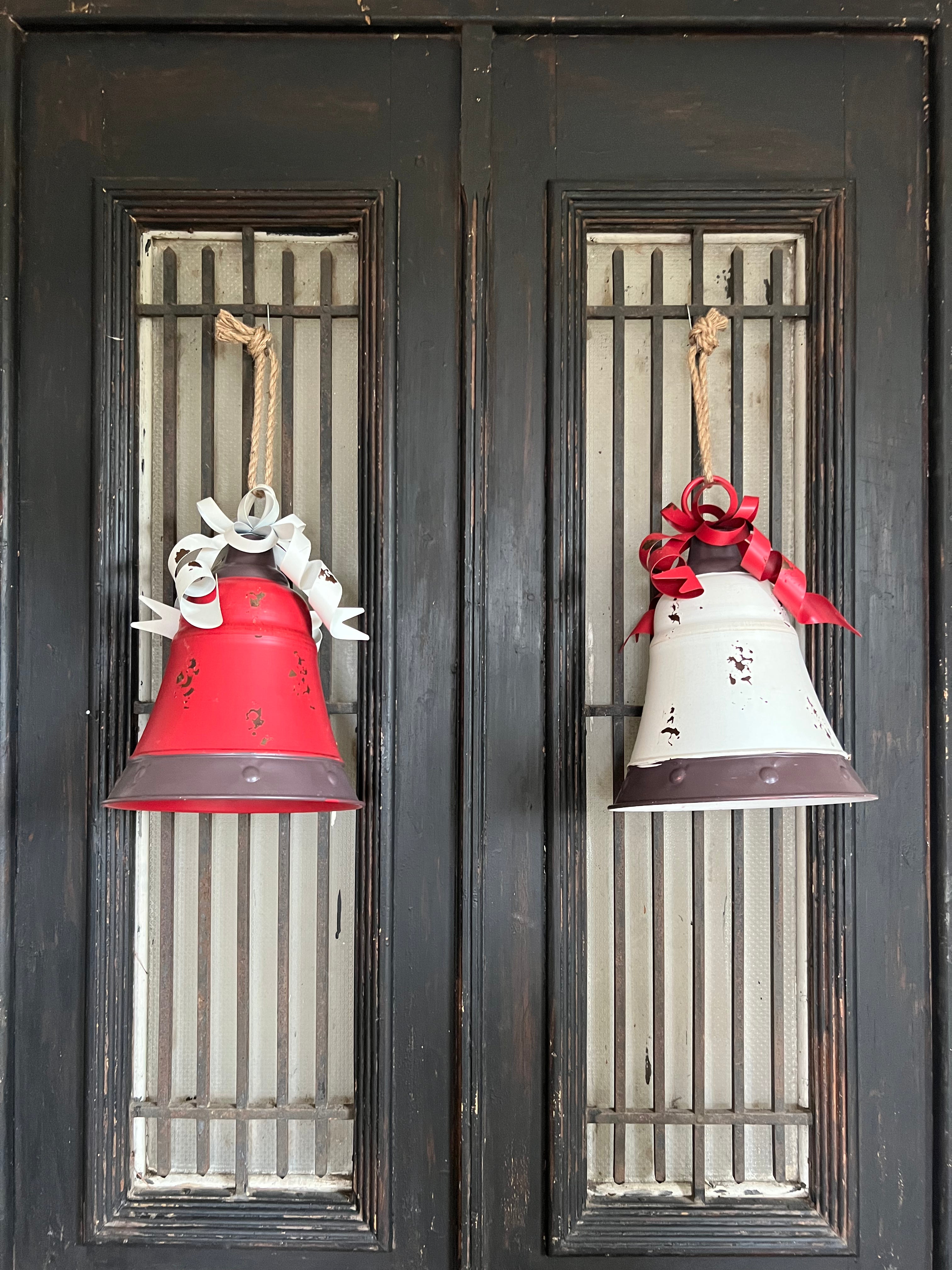 Kerstbel ijzer rood - Brocante bij Ingie