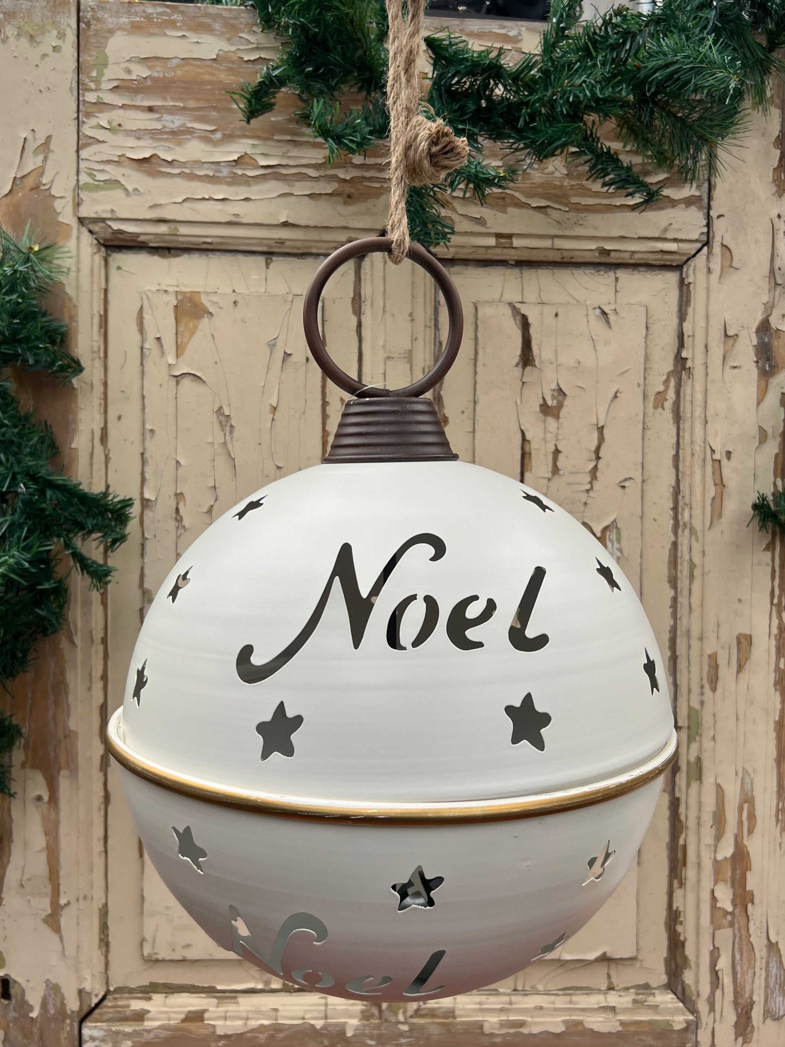 Kerstbal kerst bal ijzer wit met tekst NOEL - Brocante bij Ingie