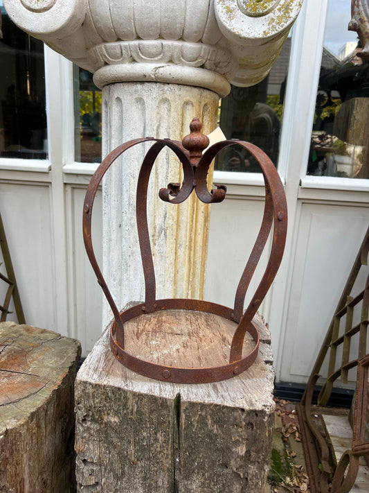 Kroon middel van gietijzer - Brocante bij Ingie