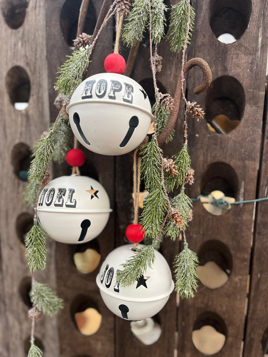 Kerst bellen groot 'Noel' - 'Hope' - 'Joy' - Brocante bij Ingie