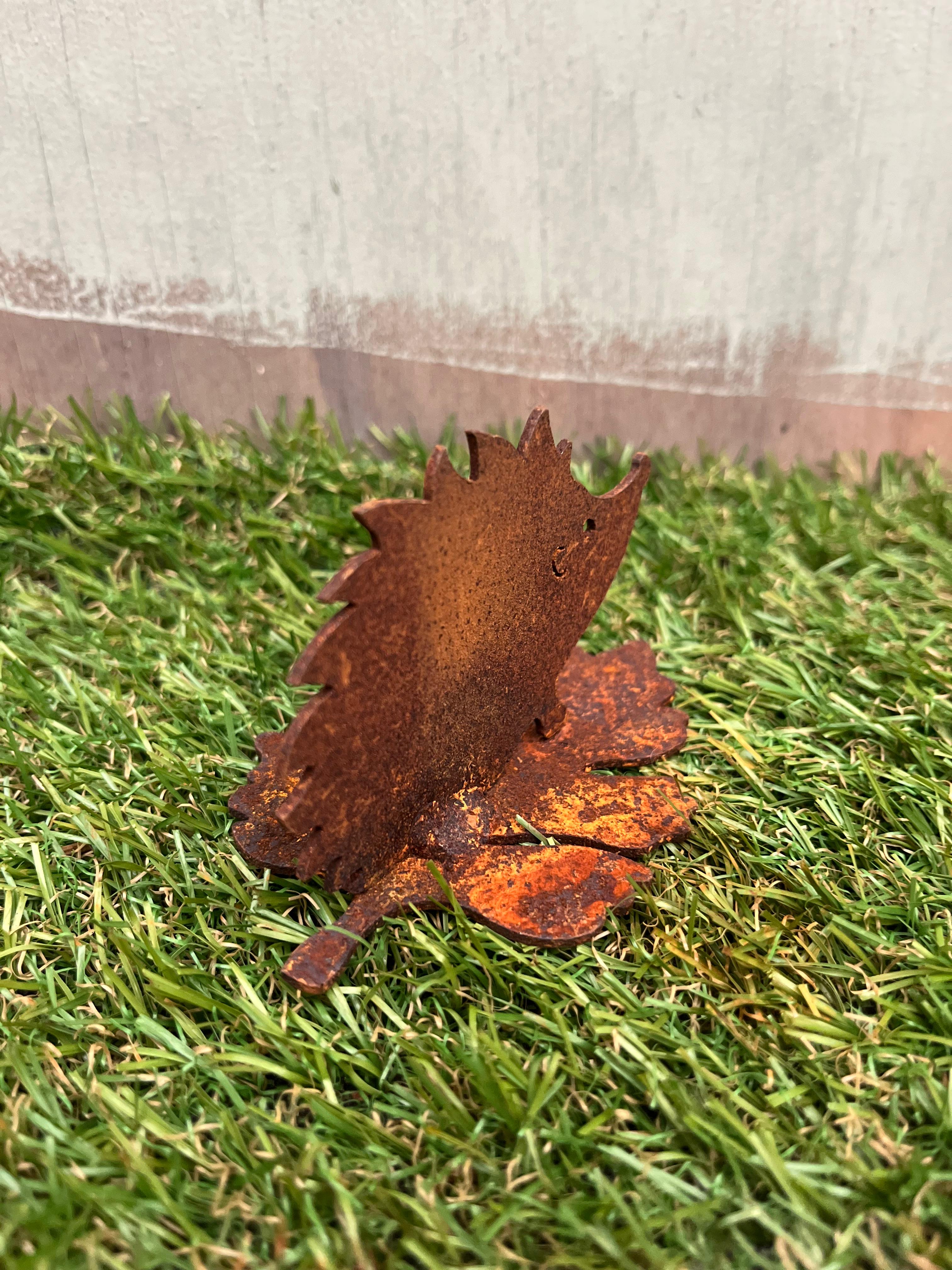 Egel op blaadje van eco roest - Brocante bij Ingie