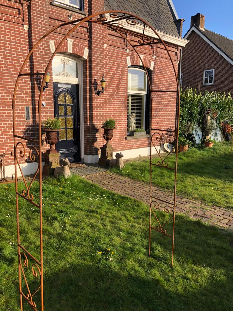 rozenboog met ronde top - Brocante bij Ingie