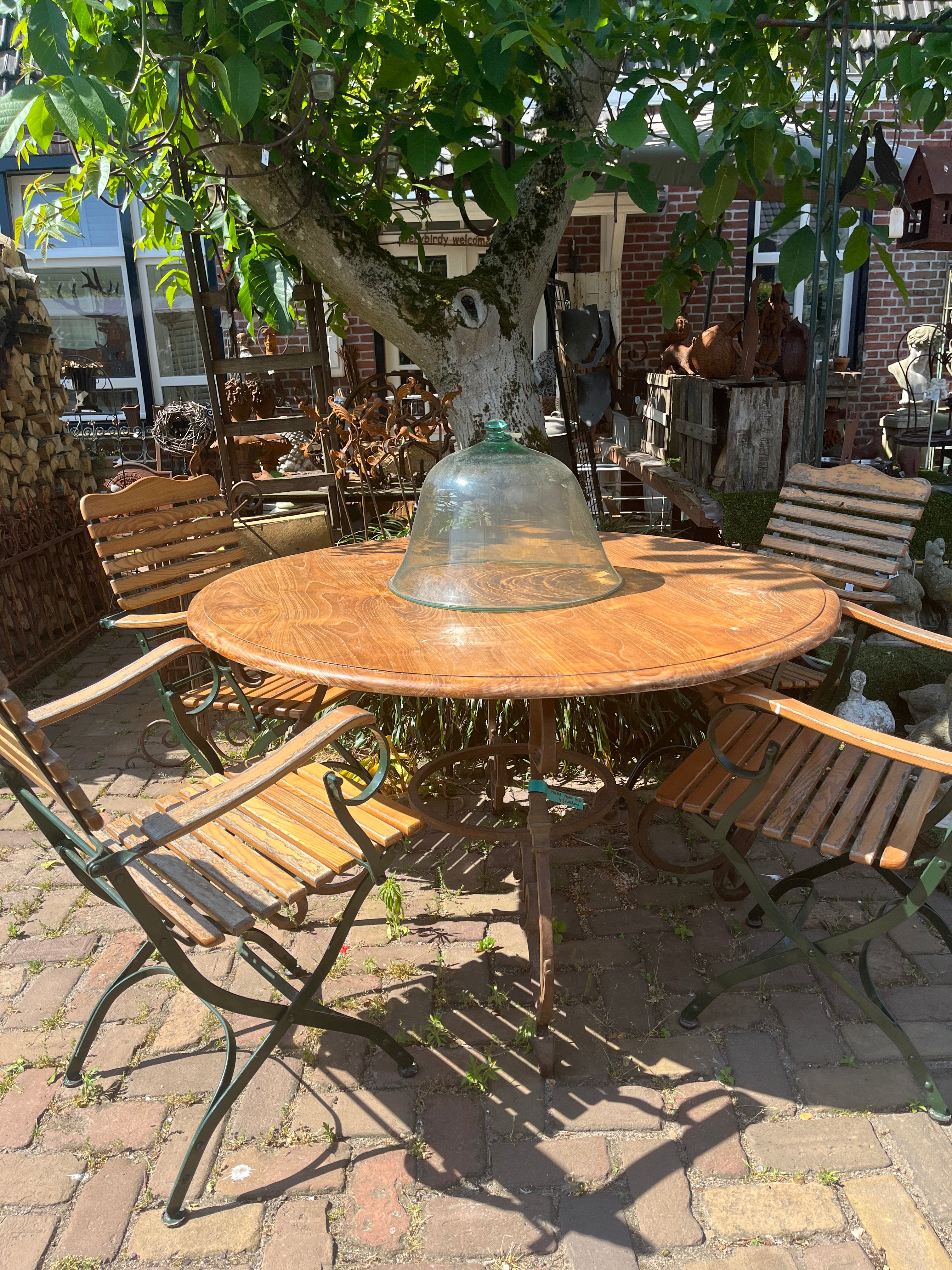Tuinset ronde tafel smeedijzer met 4 tuinstoelen - Brocante bij Ingie