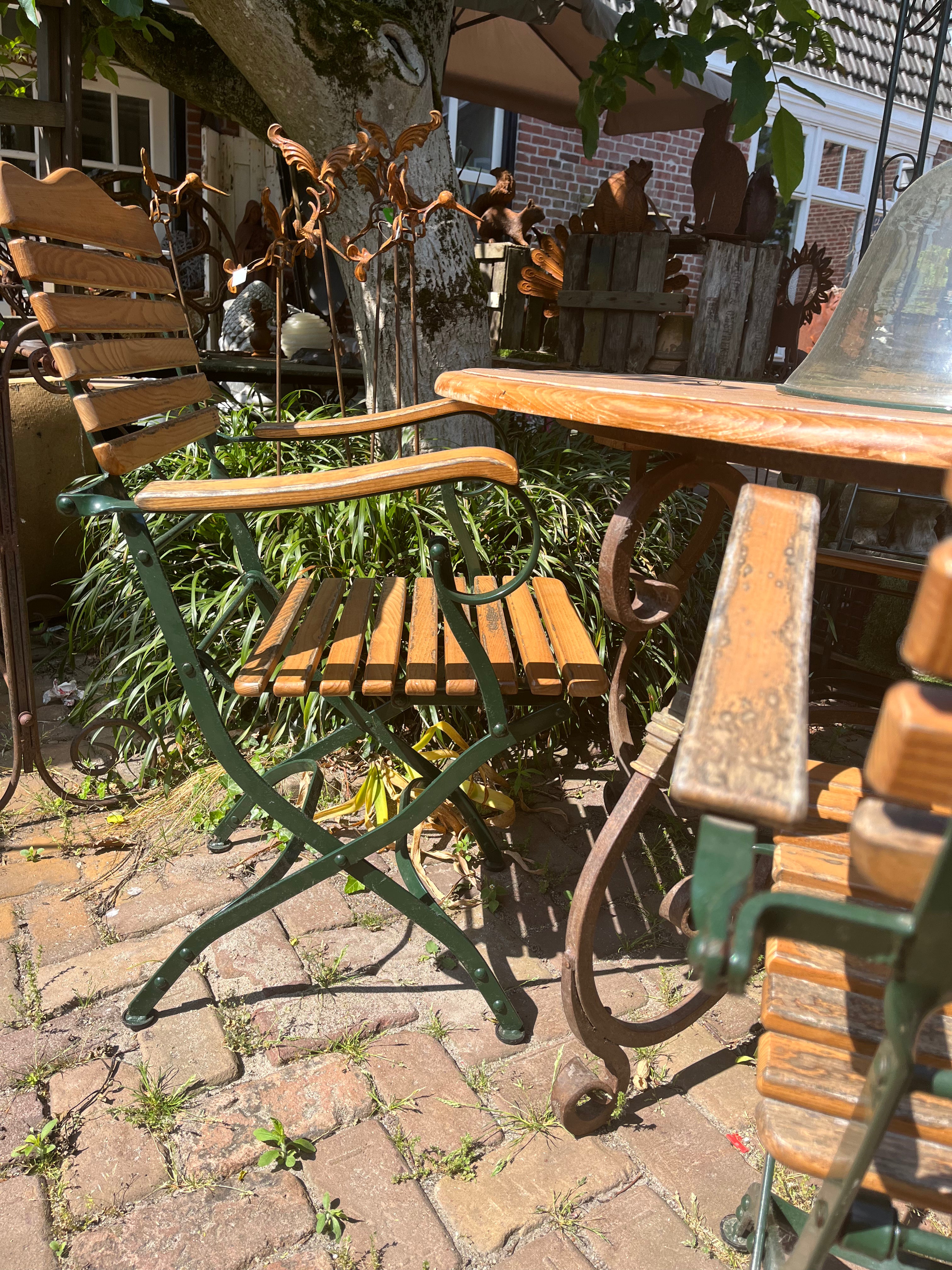 Tuinset ronde tafel smeedijzer met 4 tuinstoelen - Brocante bij Ingie