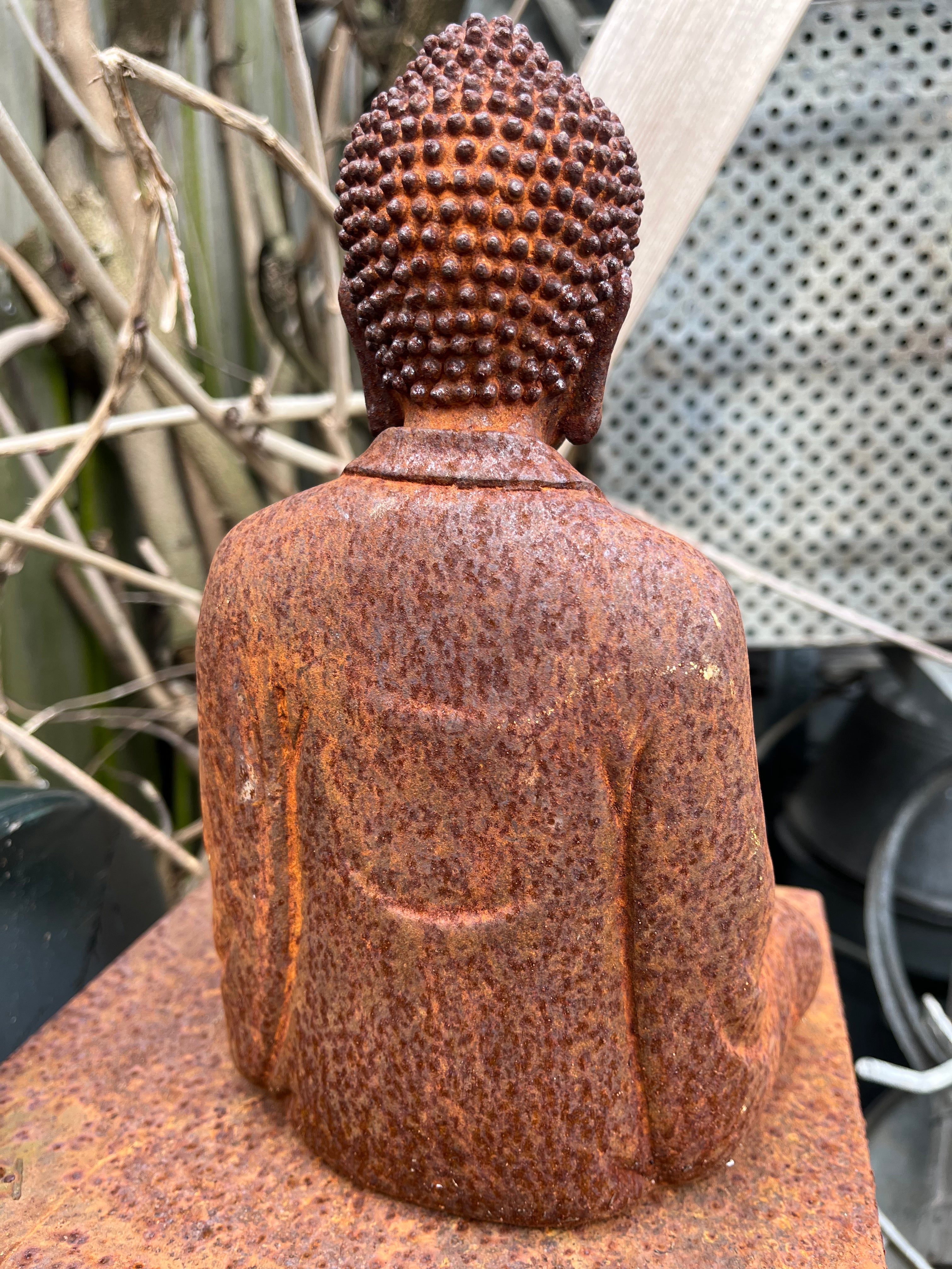 Boedha van gietijzer - Brocante bij Ingie