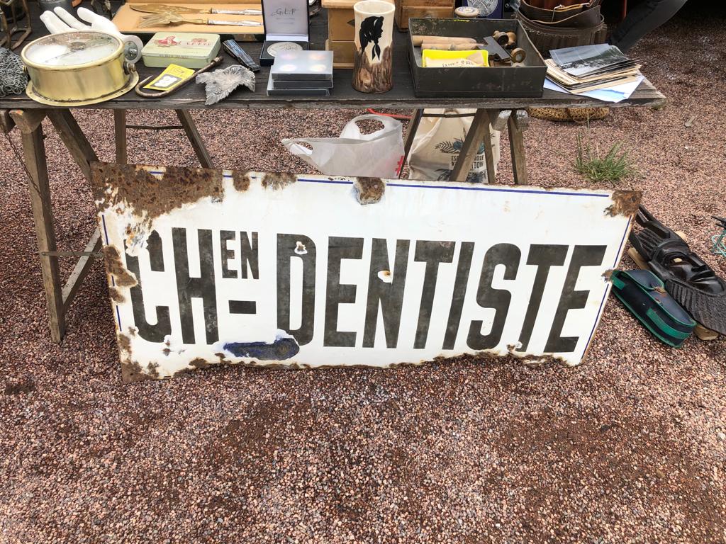 groot geleefd emaille tandarts "CH-en DENTISTE" bord uit Frankrijk - Brocante bij Ingie