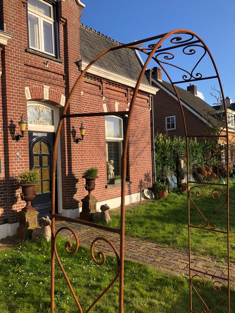 rozenboog met ronde top - Brocante bij Ingie