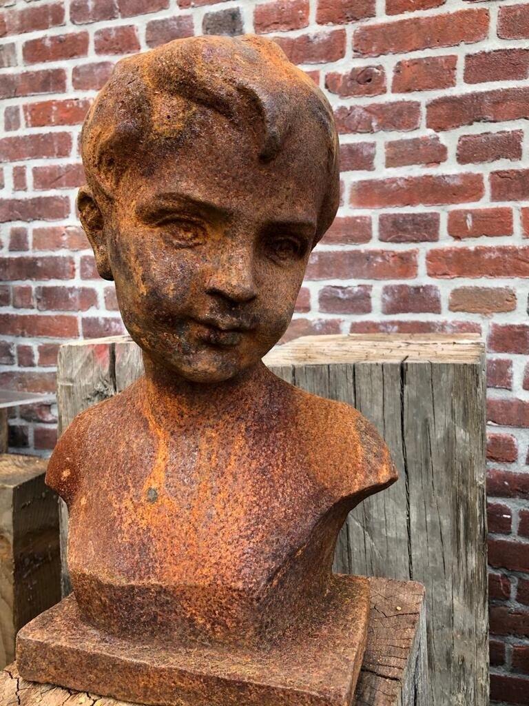 Buste, jongetje van gietijzer - Brocante bij Ingie