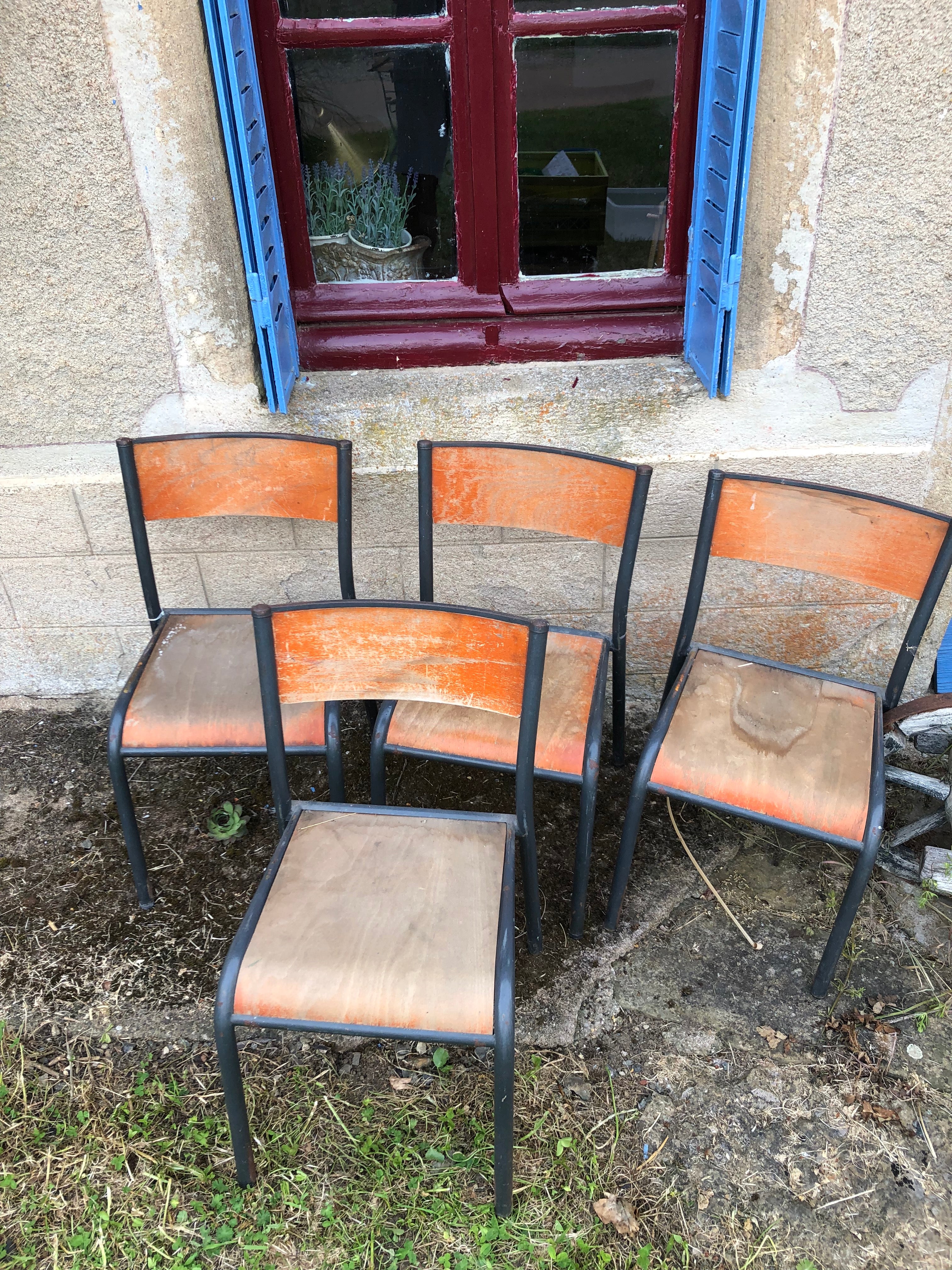 originele gave schoolstoelen uit Frankrijk - Brocante bij Ingie