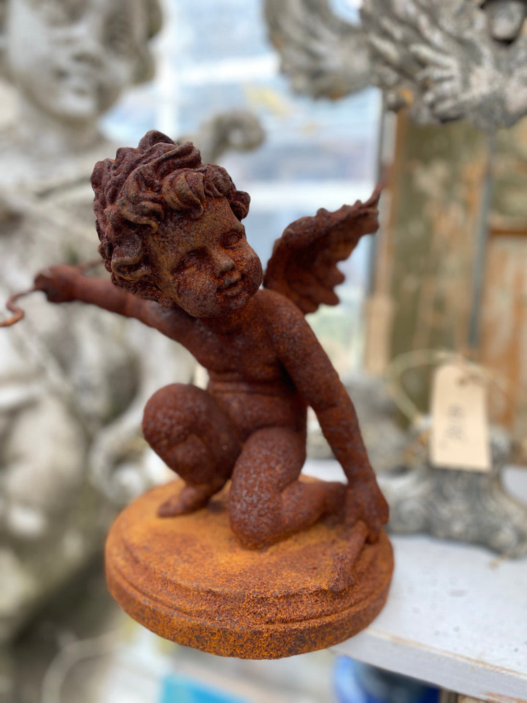 Cupido engel van gietijzer - Brocante bij Ingie
