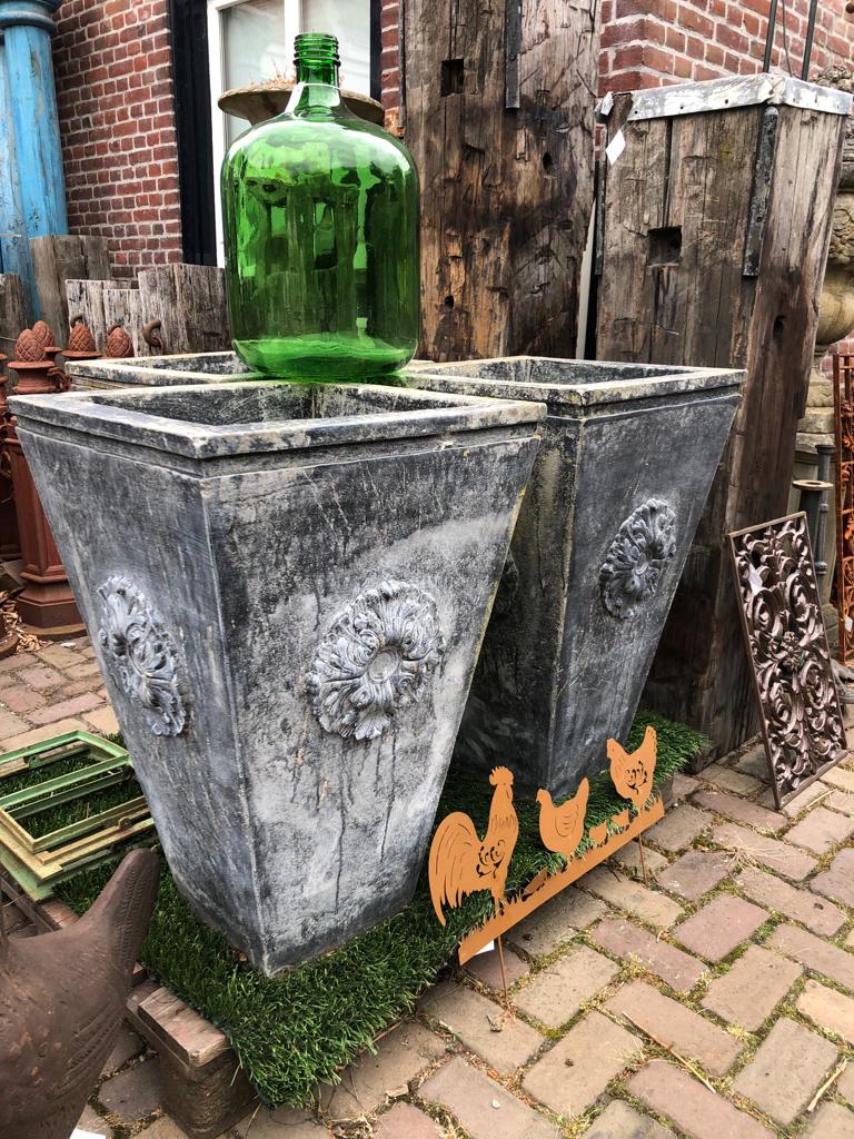 Prachtige grote betonnen tuinpot bloembak - Brocante bij Ingie