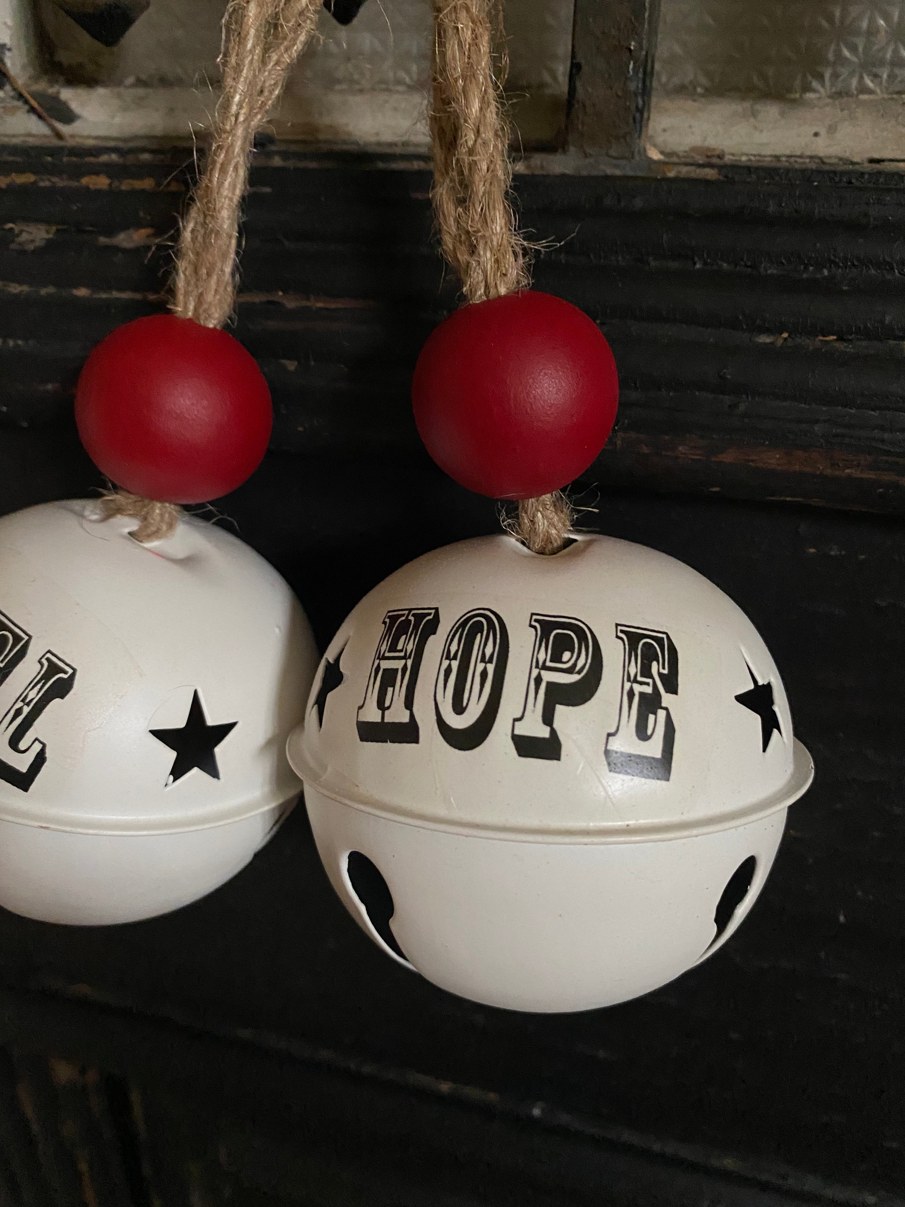 Kerst bellen 'Noel' - 'Hope' - 'Joy' - Brocante bij Ingie