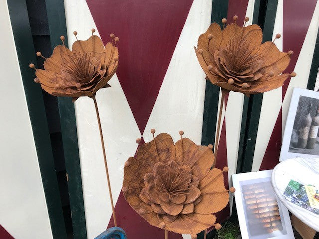 Roestbloem Zeeroos op tuinsteker - Brocante bij Ingie