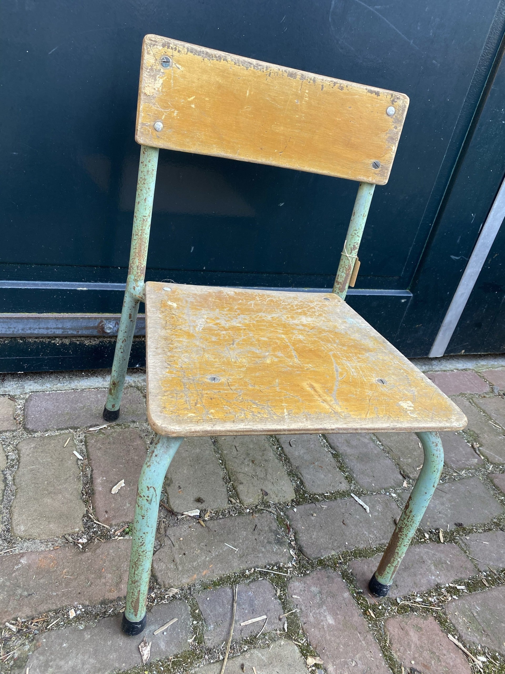 Kleine houten stoel - Brocante bij Ingie