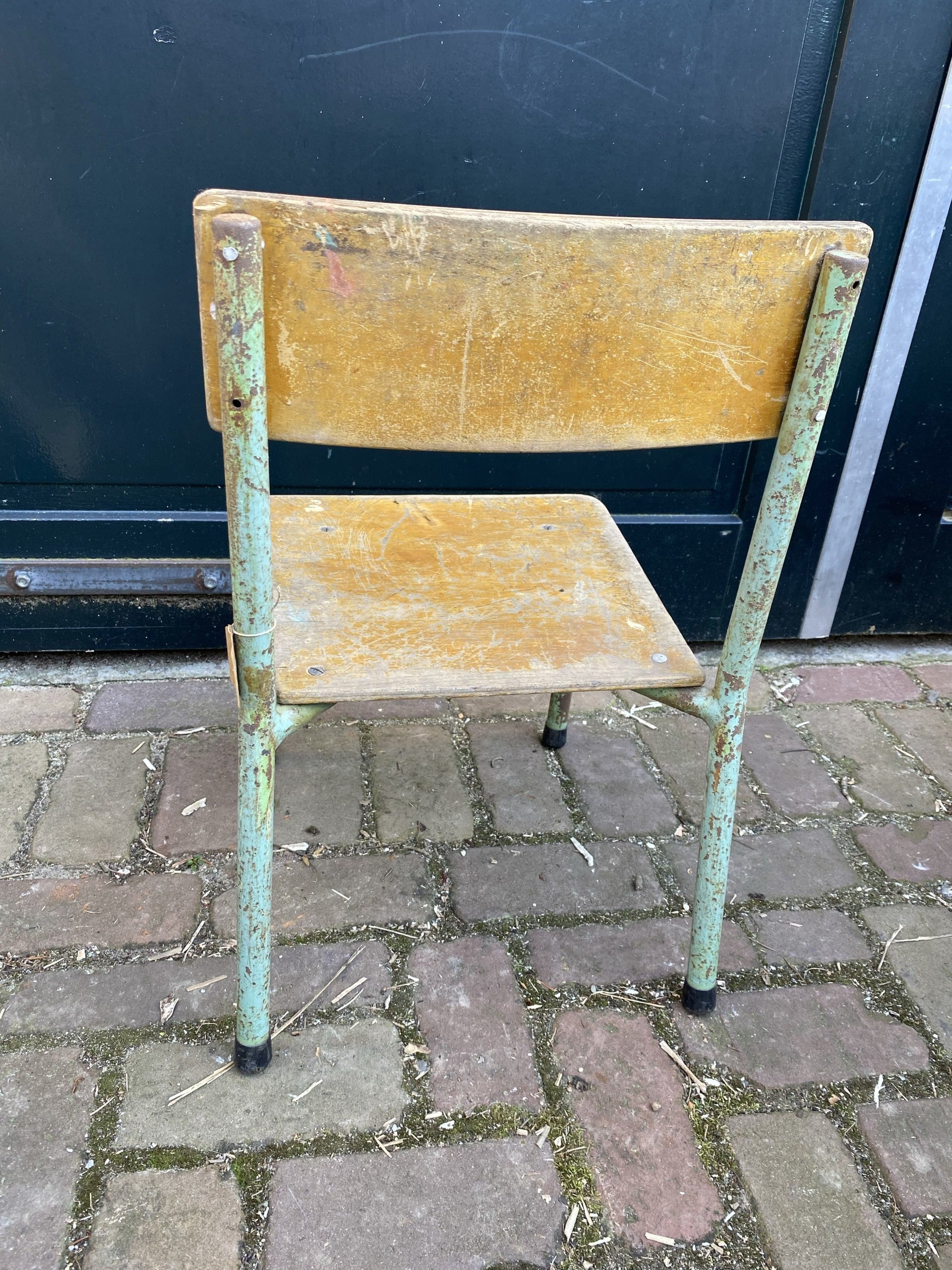 Kleine houten stoel - Brocante bij Ingie