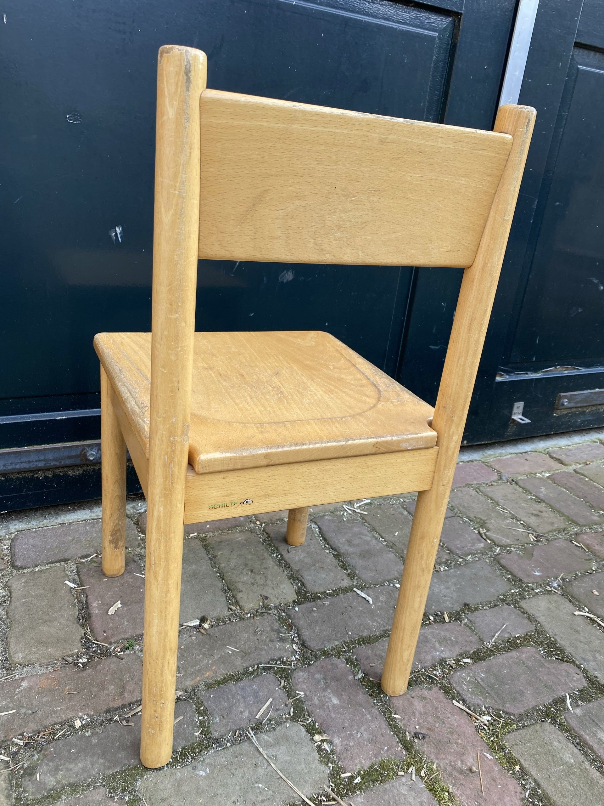 Houten school stoeltje - Brocante bij Ingie