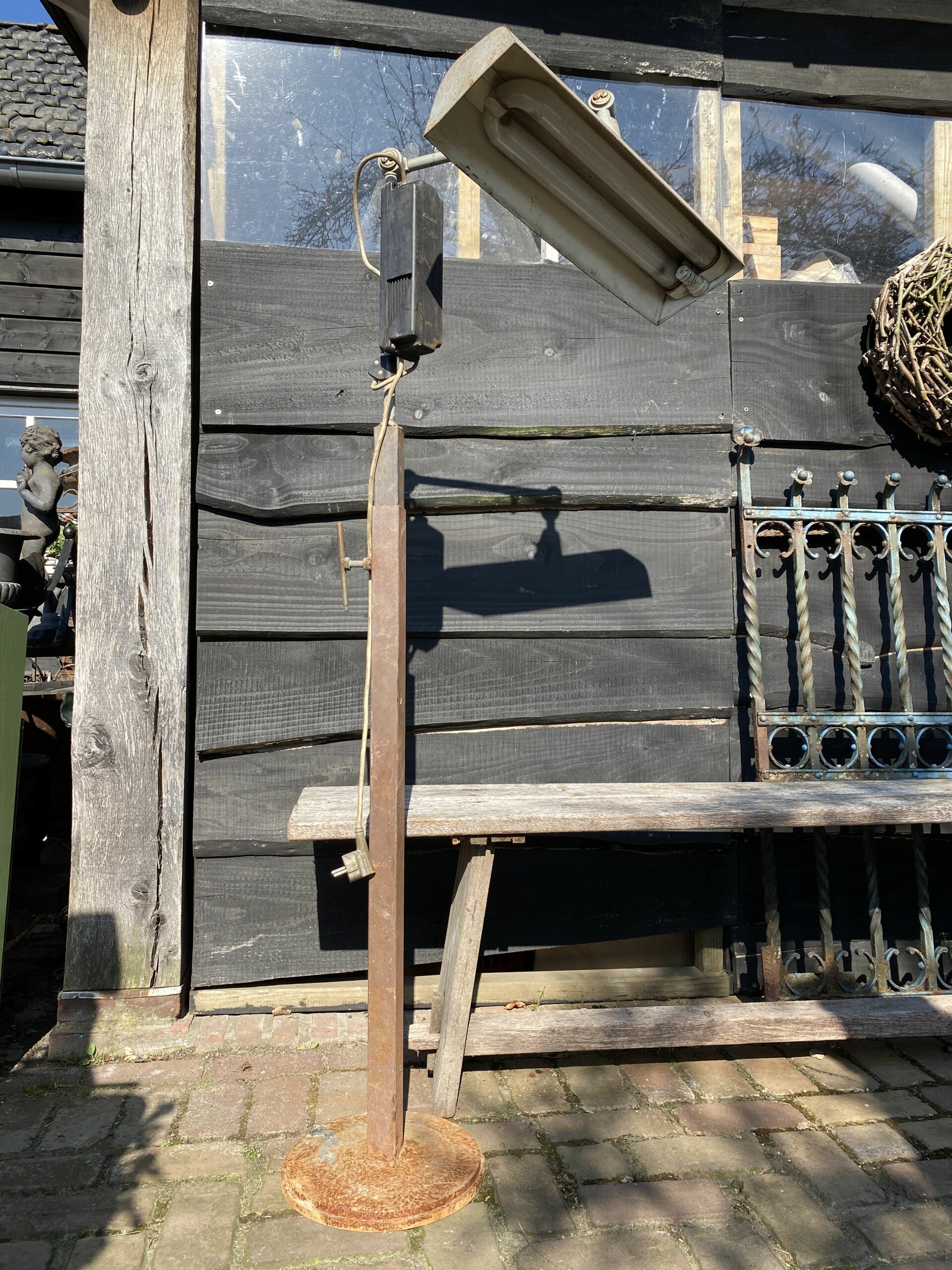 Industriële staan lamp - Brocante bij Ingie