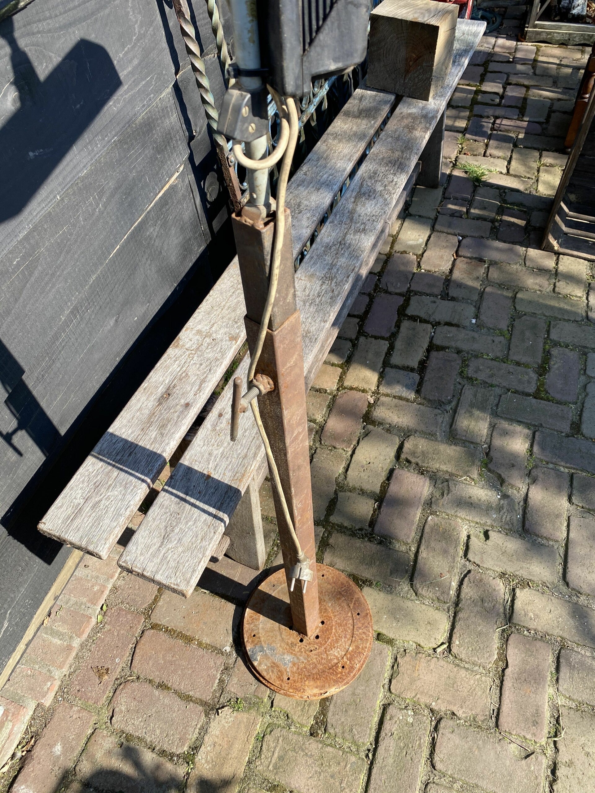 Industriële staan lamp - Brocante bij Ingie