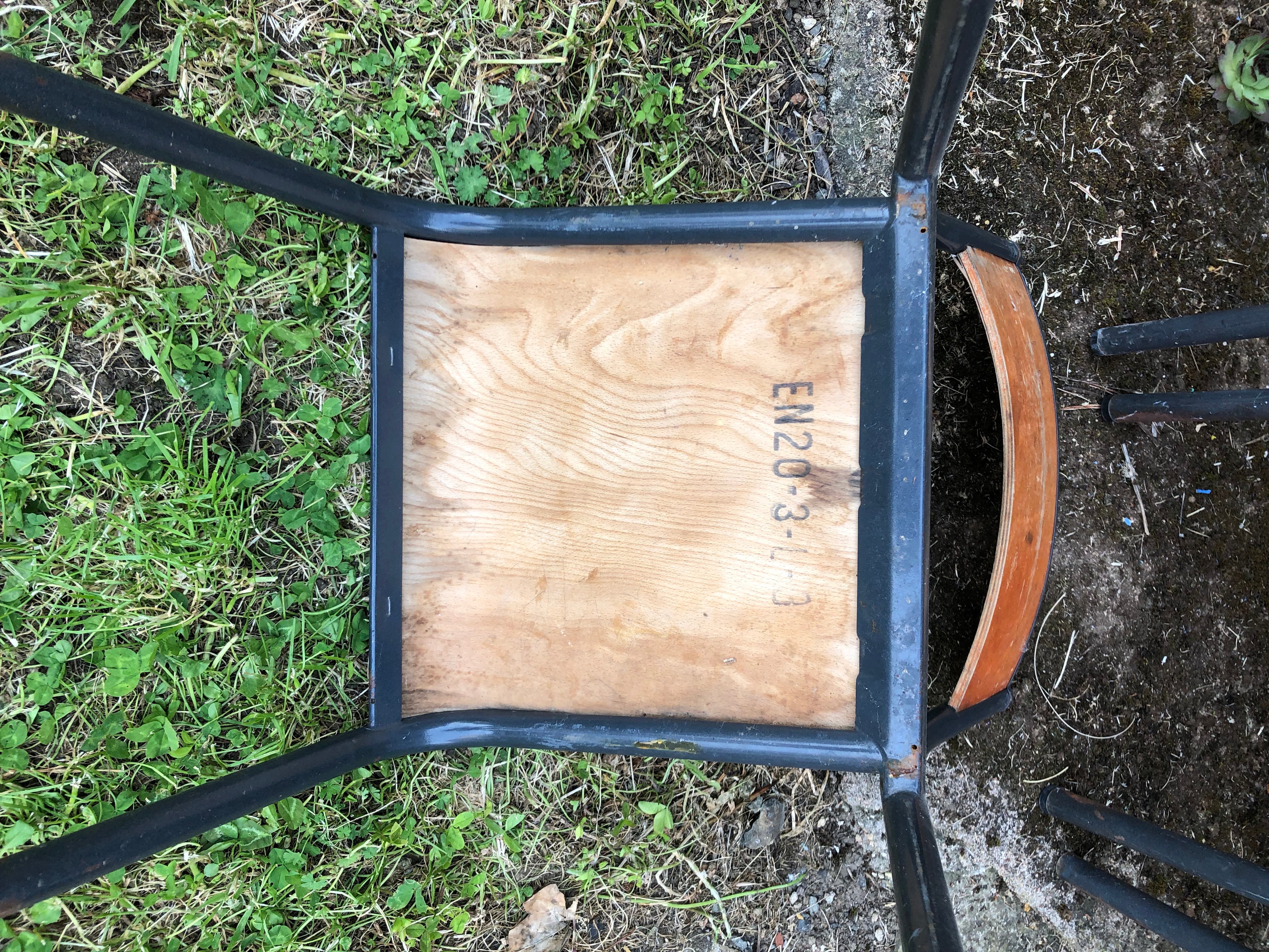 originele gave schoolstoelen uit Frankrijk - Brocante bij Ingie