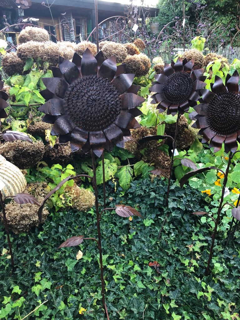 Zonnebloem op tuin steker - Brocante bij Ingie