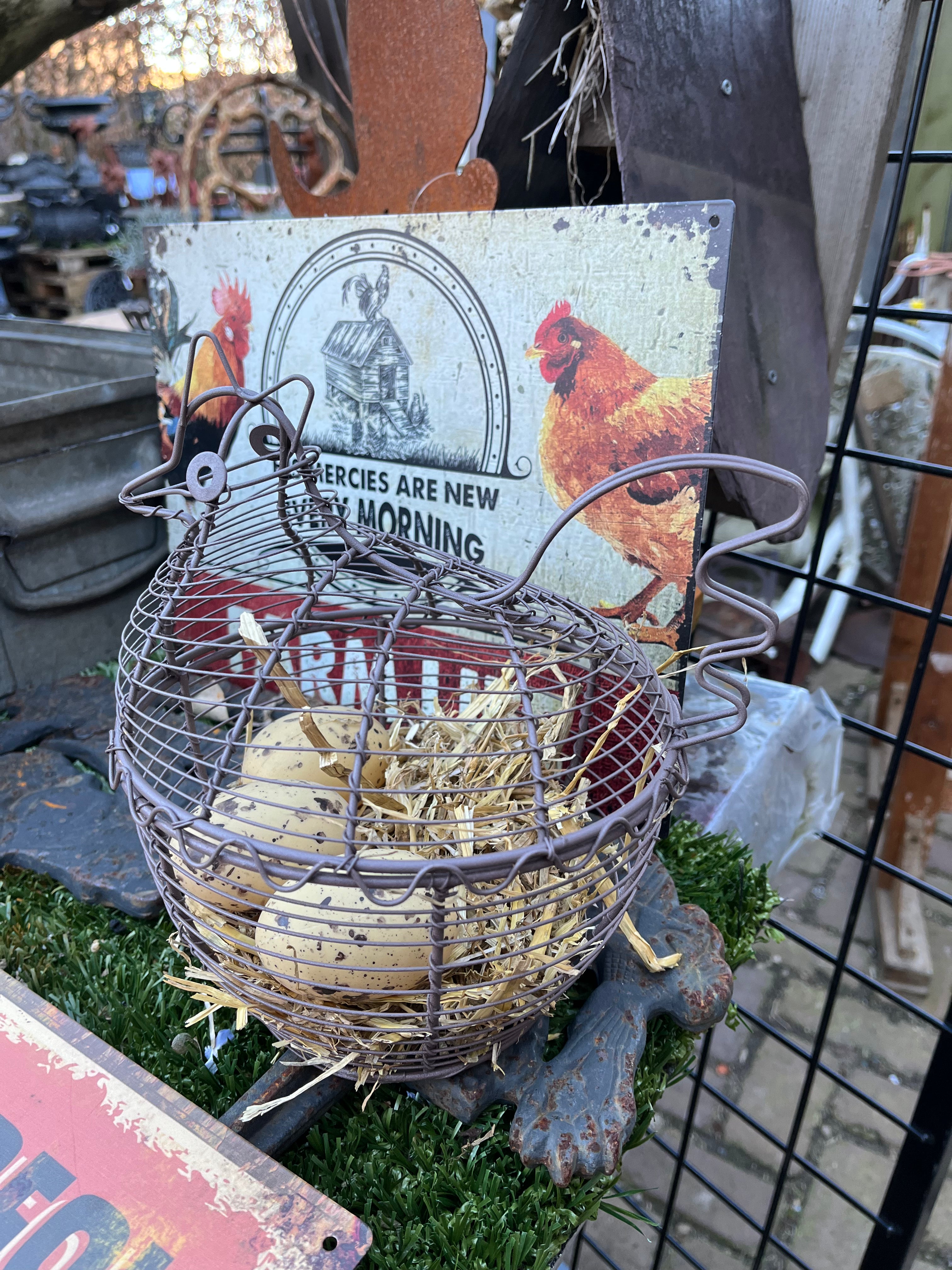 Eiermandje metaal! - Brocante bij Ingie