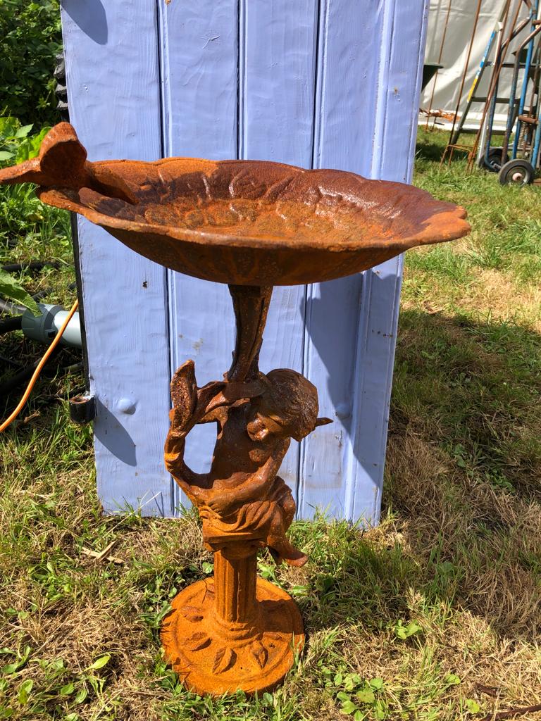 Vogel drinkbak met prachtige engel - Brocante bij Ingie